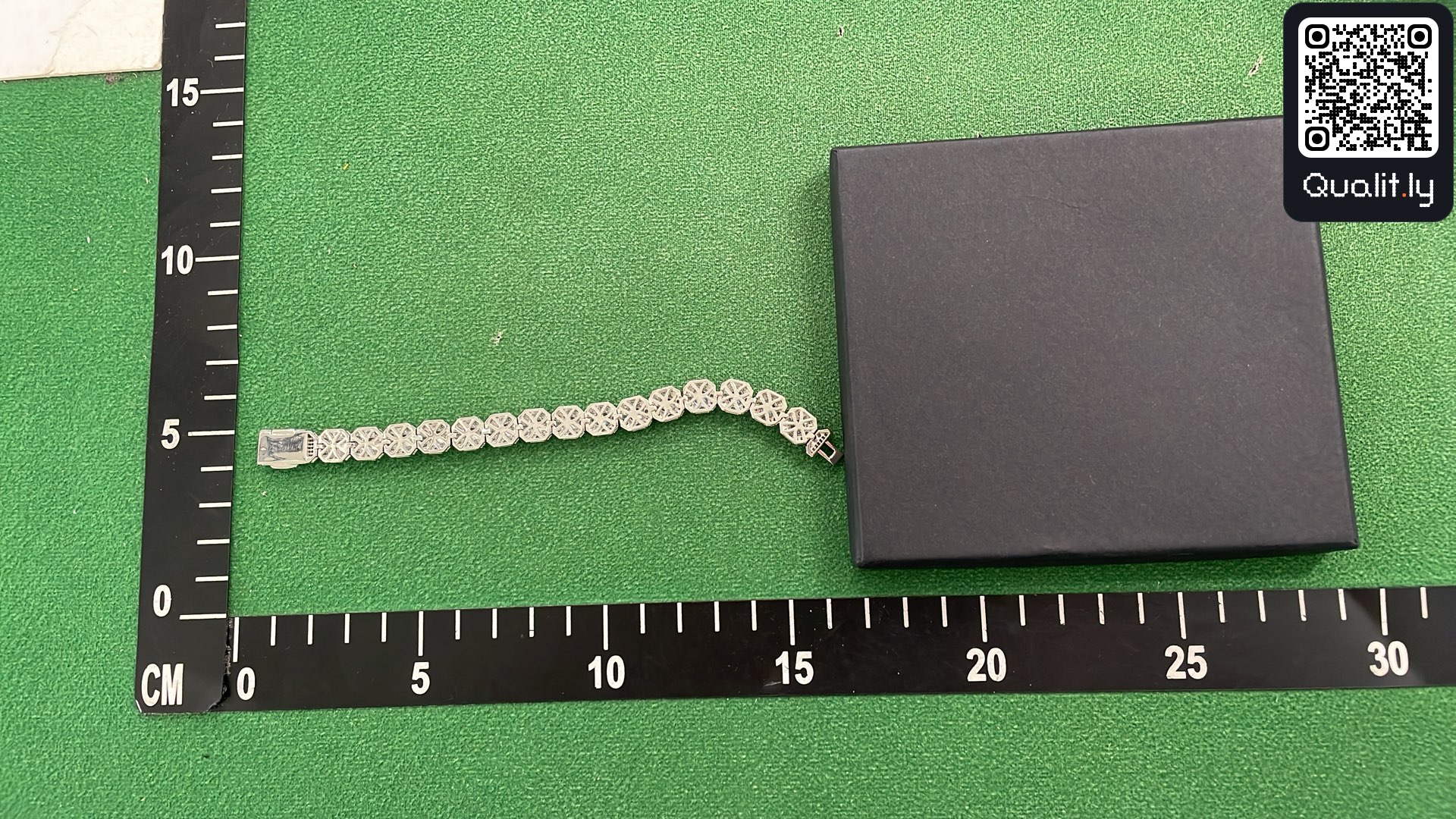 Jewelry QC photo 3 of 16