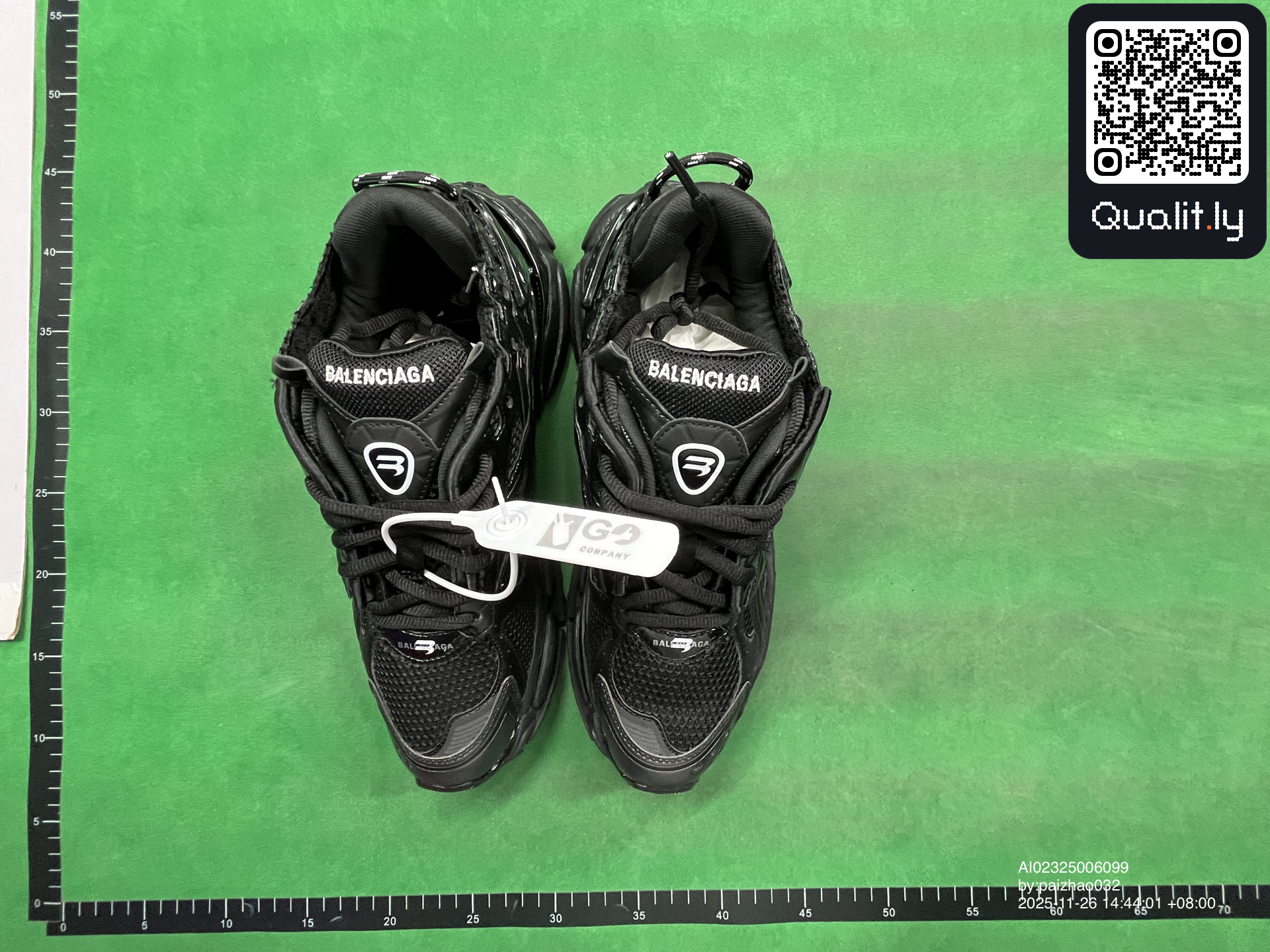 Sneaker — QC-Foto 1 von 232