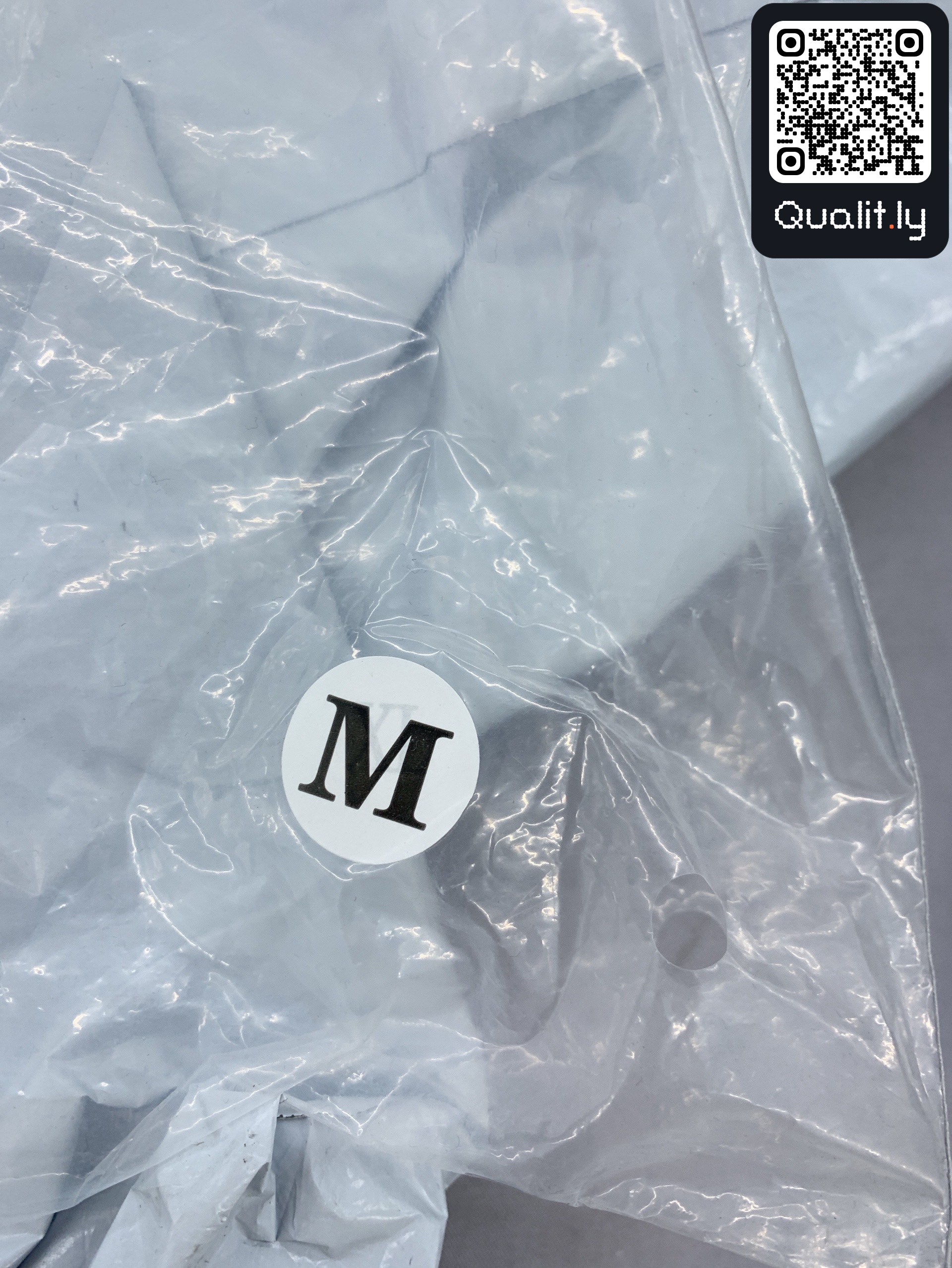 Hoodie QC photo 1 of 61