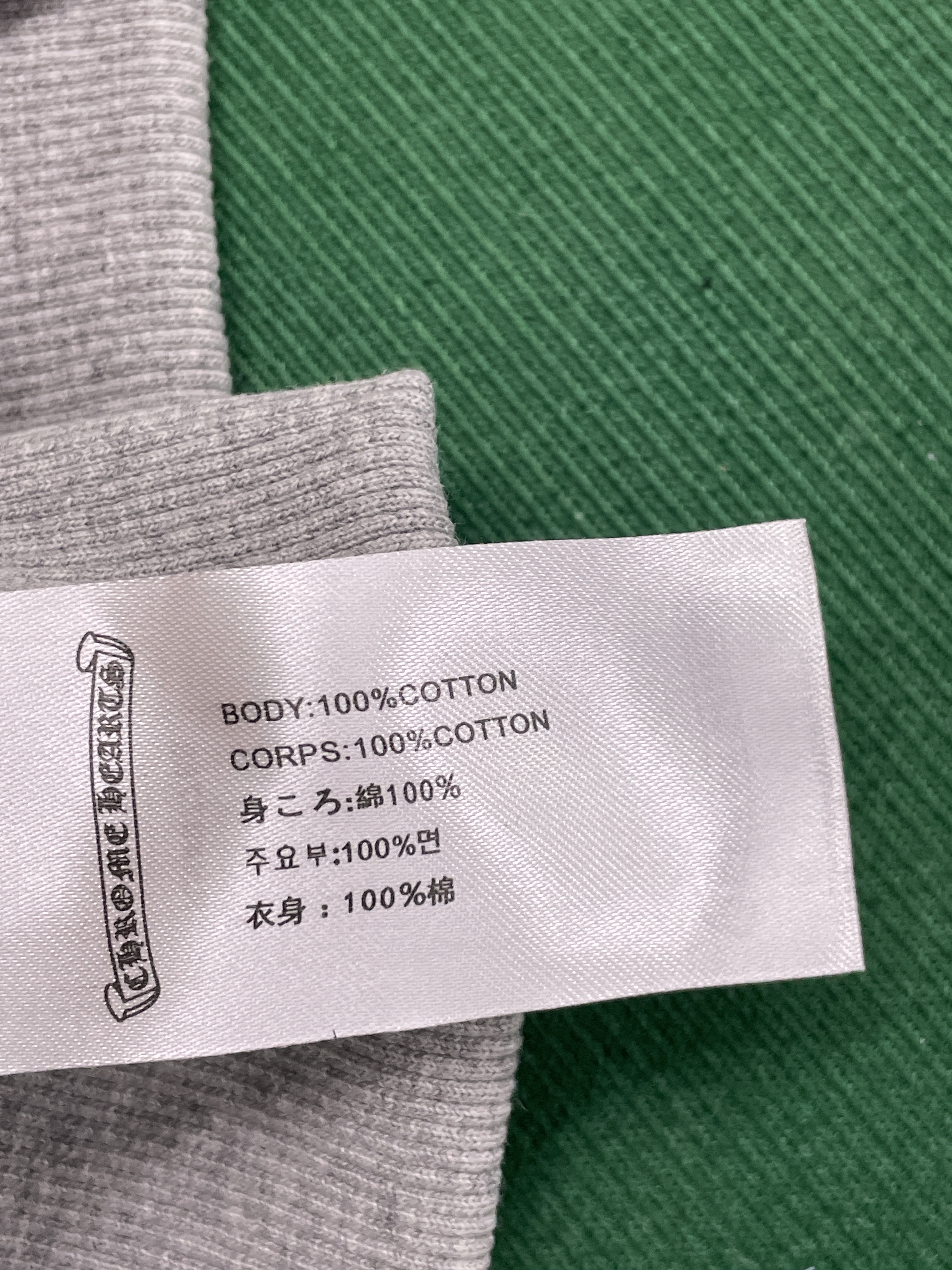 Felpa con cappuccio — foto QC 3 di 75