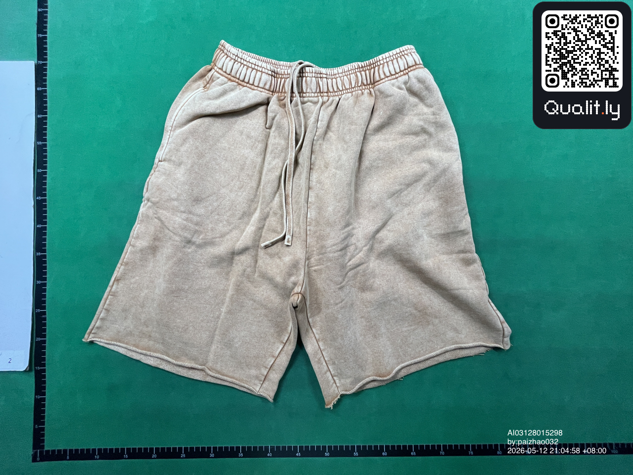 Shorts QC photo 2 of 26