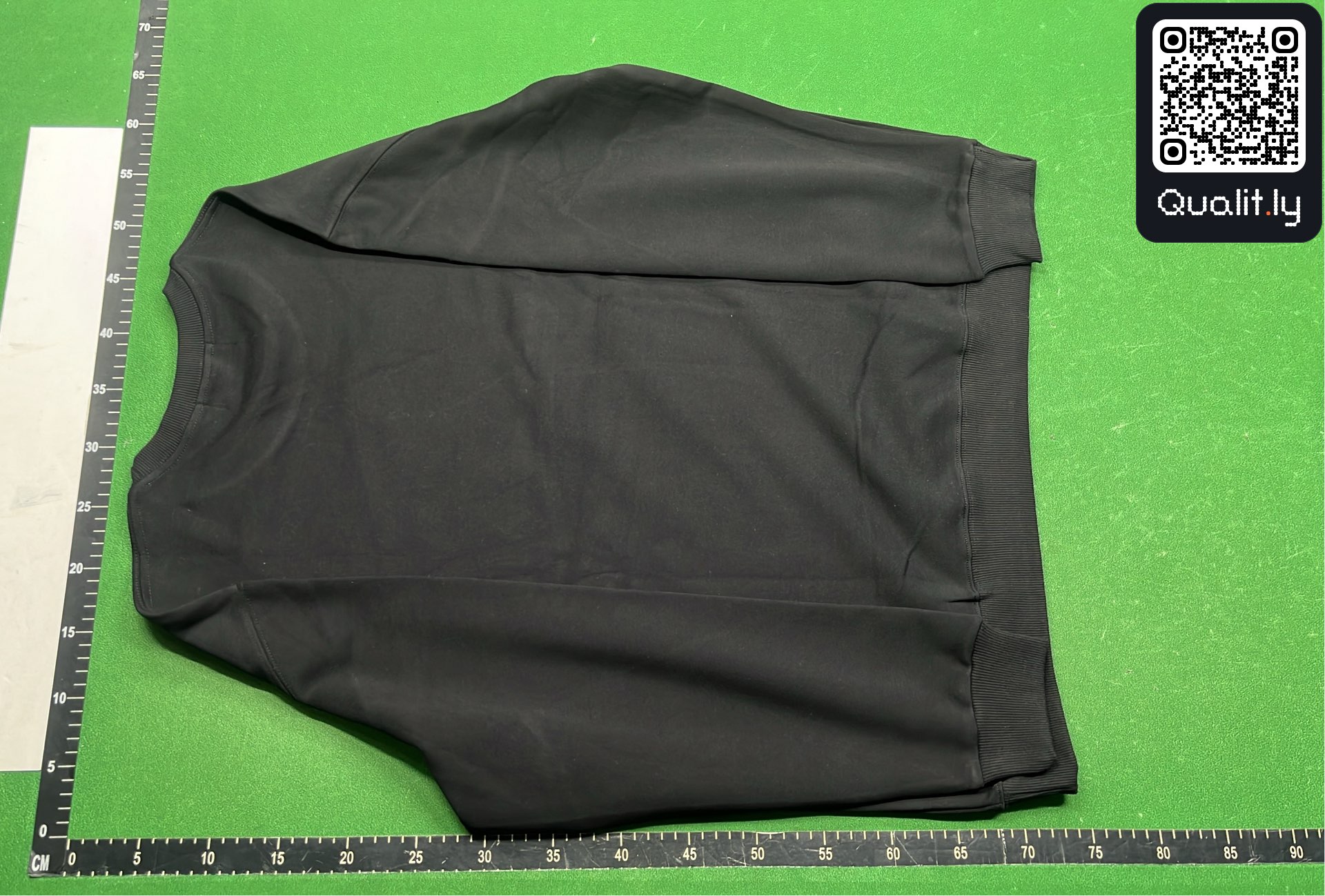 Sweater — QC-foto 3 van 12
