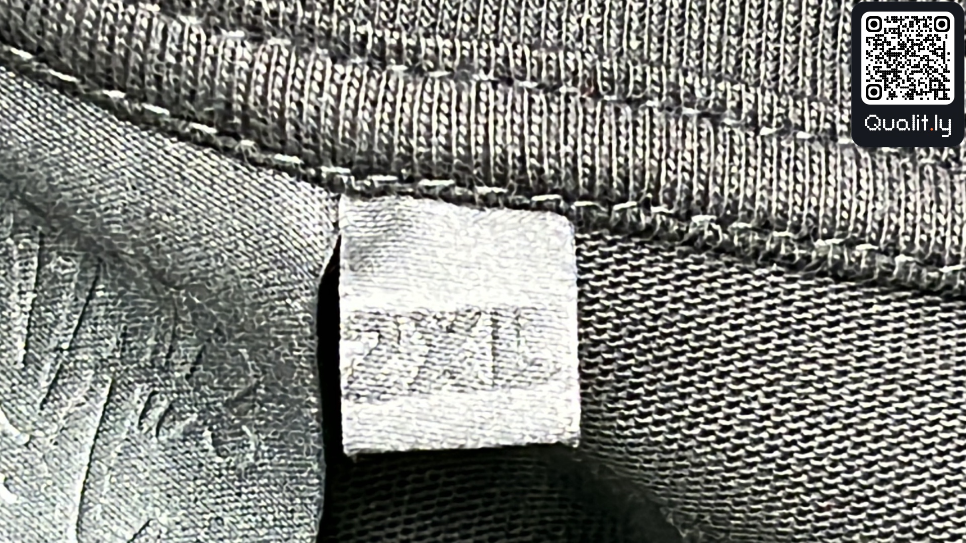 Camiseta — foto QC 1 de 4