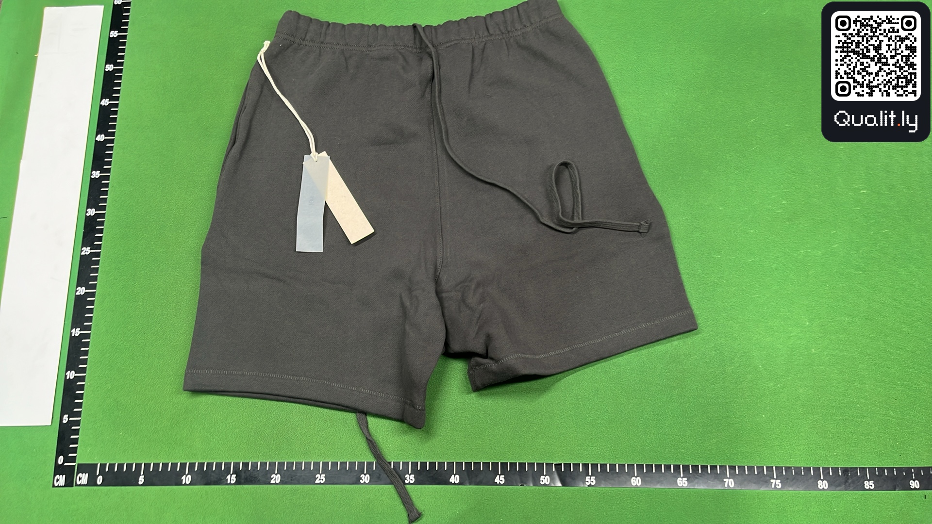 Shorts QC photo 3 of 111