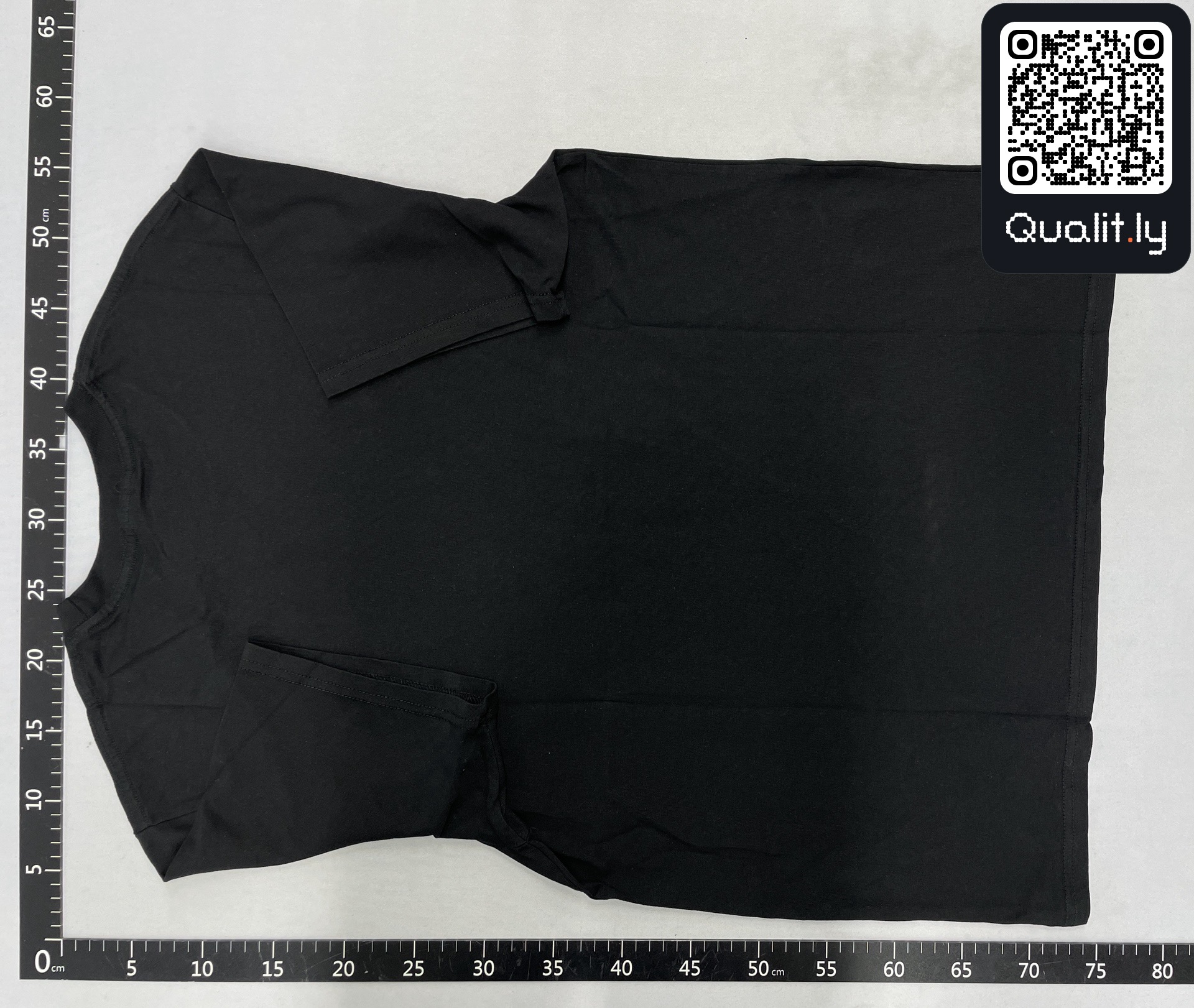 Camiseta — foto QC 2 de 72