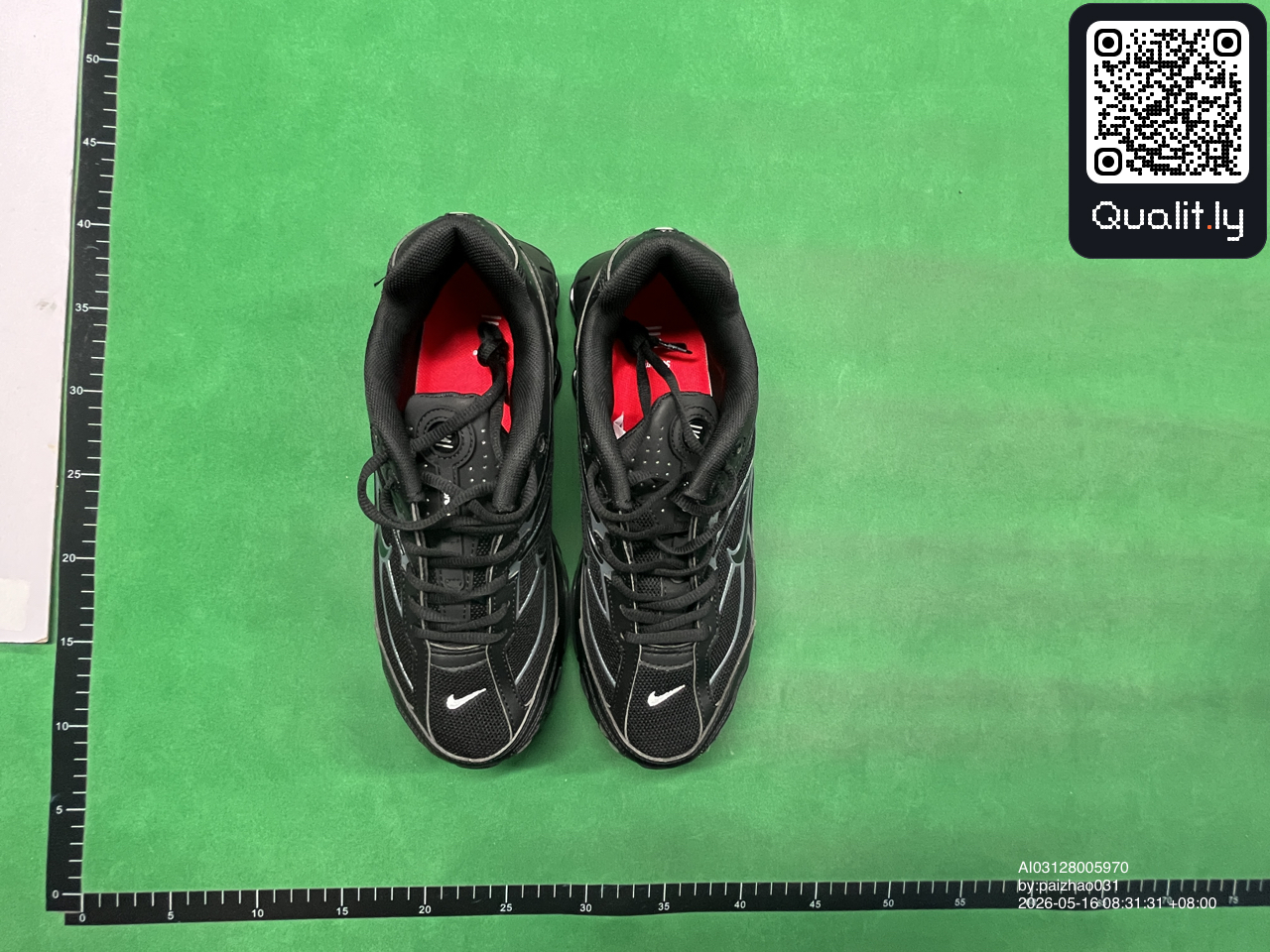 Sneaker — QC-Foto 1 von 36