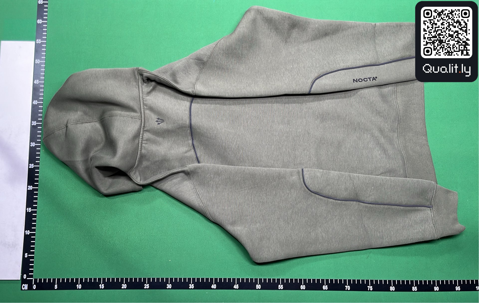 Sweatshirt QC photo 3 of 8