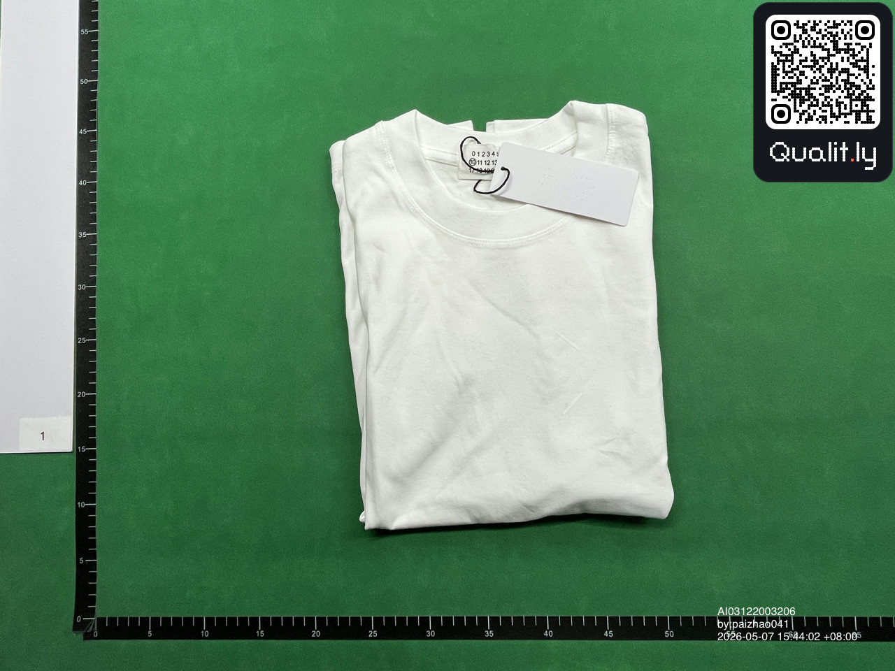 T-shirt — photo QC 1 sur 4