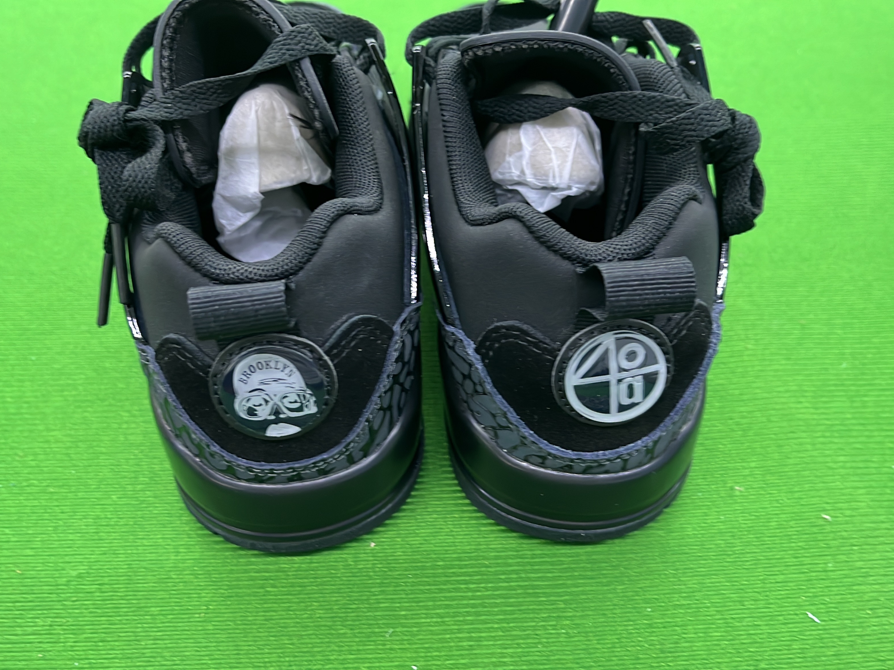 Sneakers — QC-foto 2 av 7