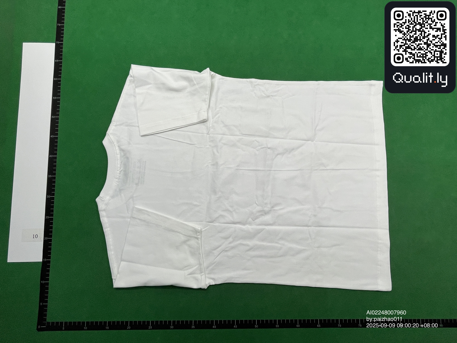T-shirt — foto QC 2 di 4