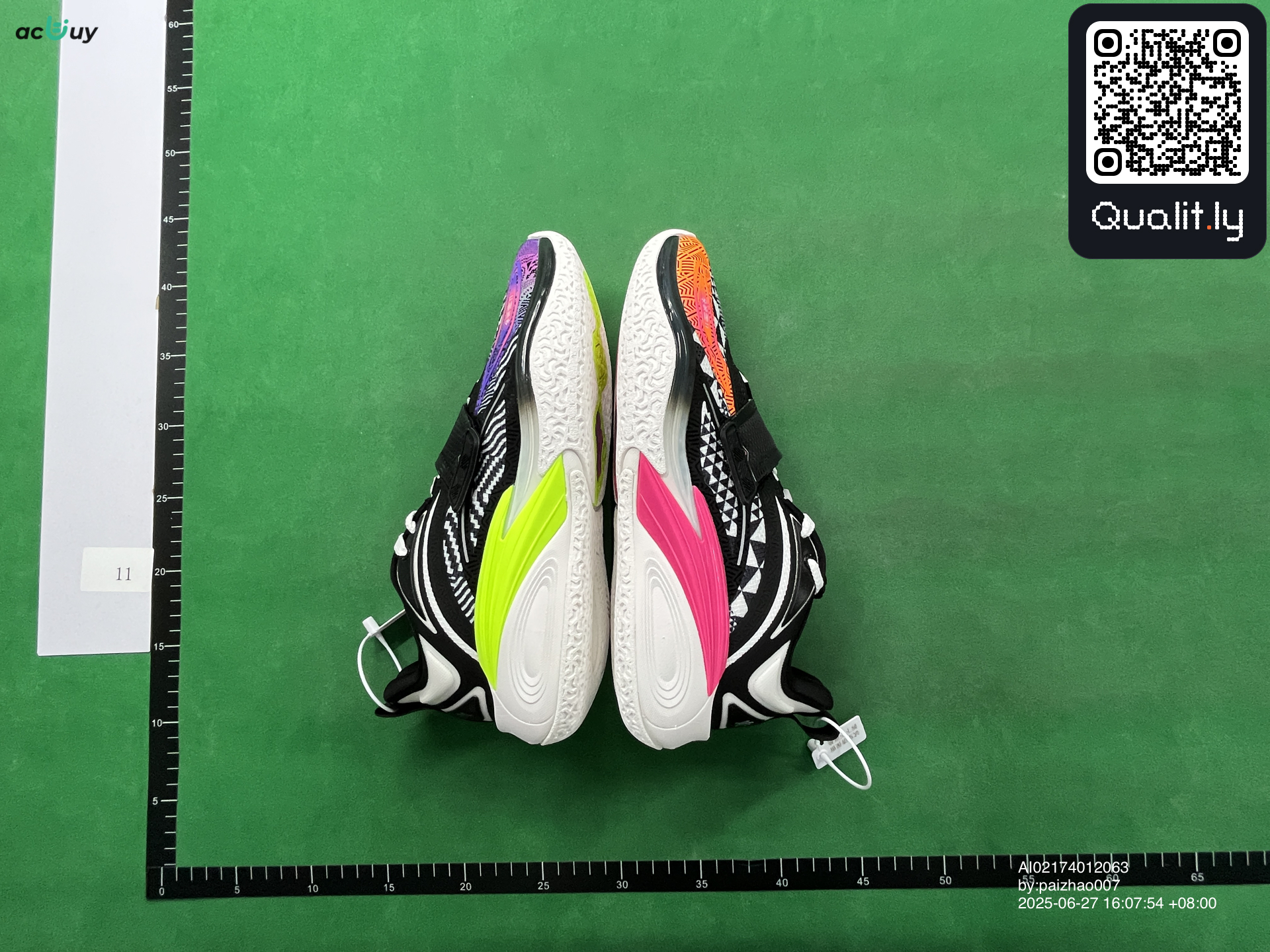 球鞋 QC 照片 2 / 6