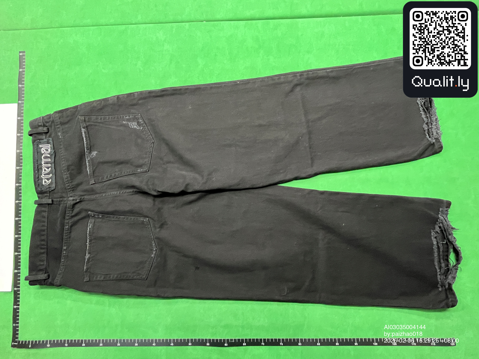 Jeans QC photo 2 of 4
