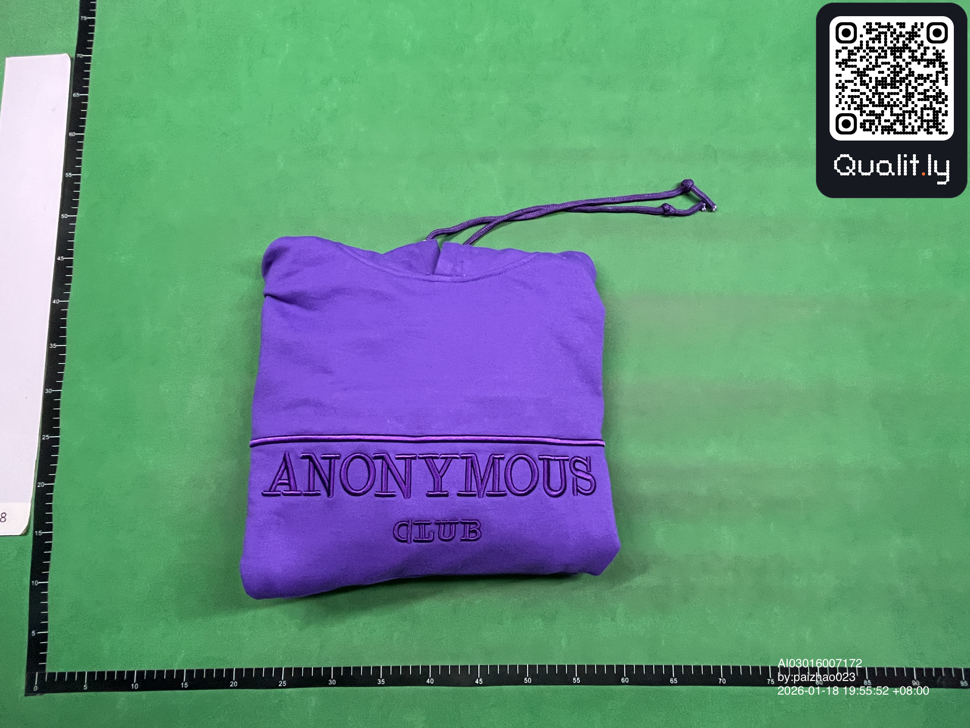 Sudadera con capucha — foto QC 1 de 10