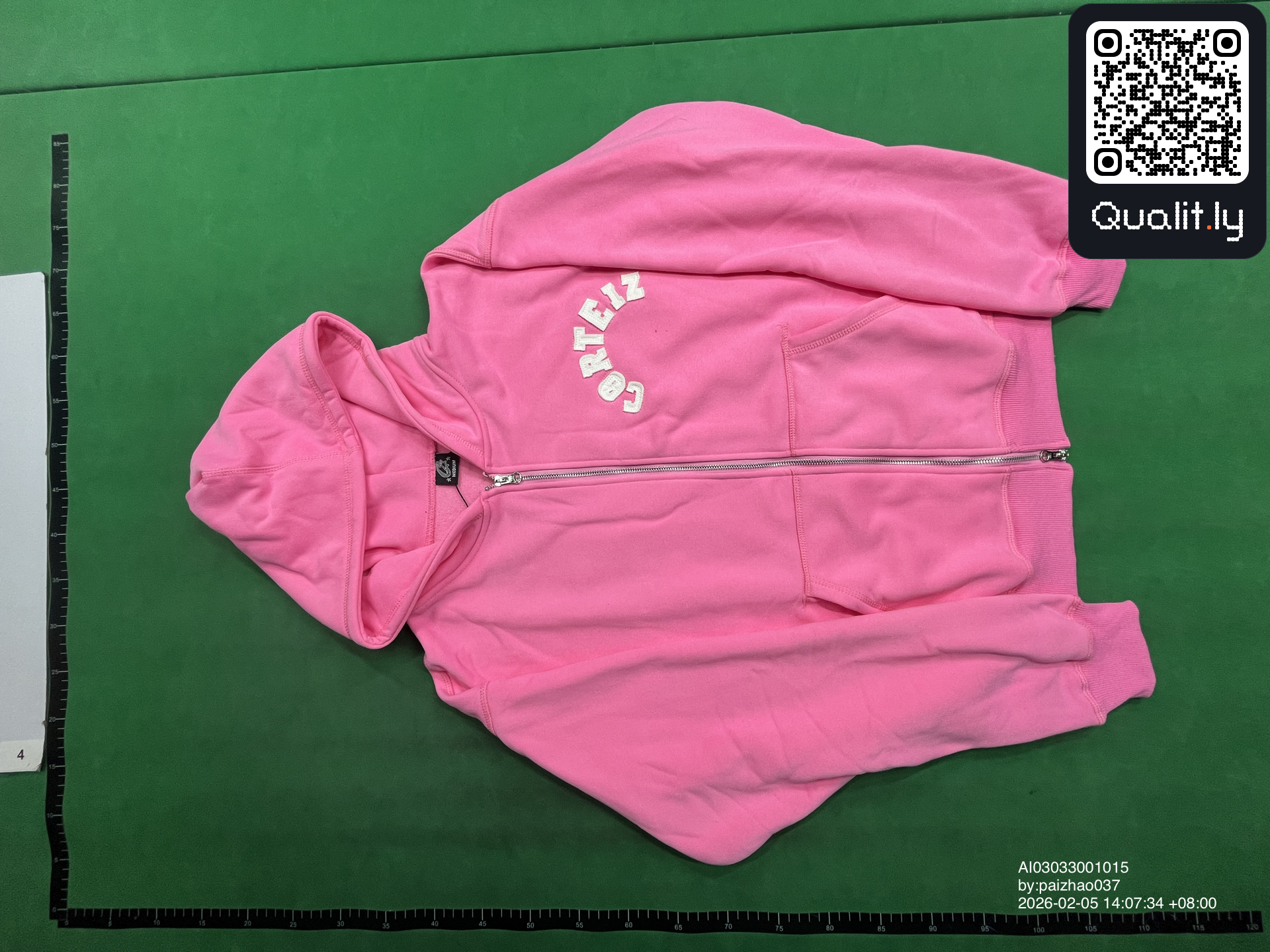 Hoodie QC photo 3 of 50