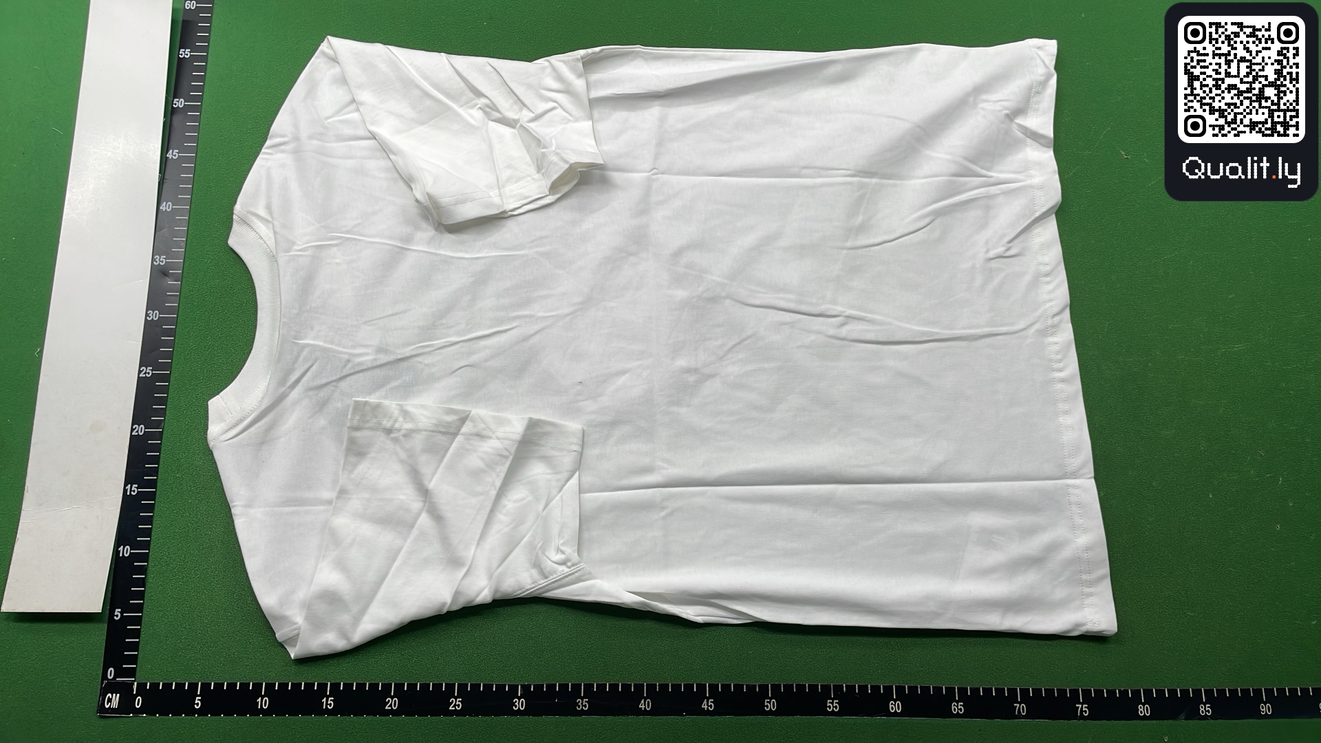 T-Shirt — QC-Foto 3 von 12