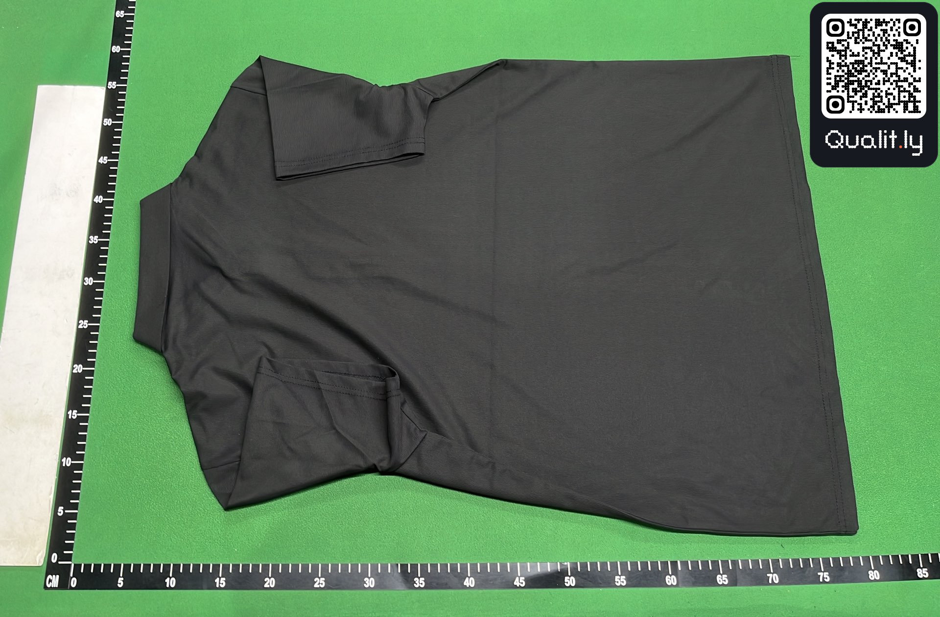 T-Shirt — QC-Foto 3 von 15