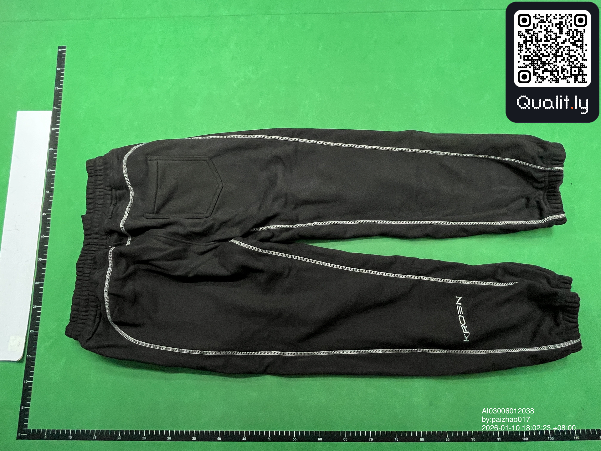 Sudadera — foto QC 2 de 10