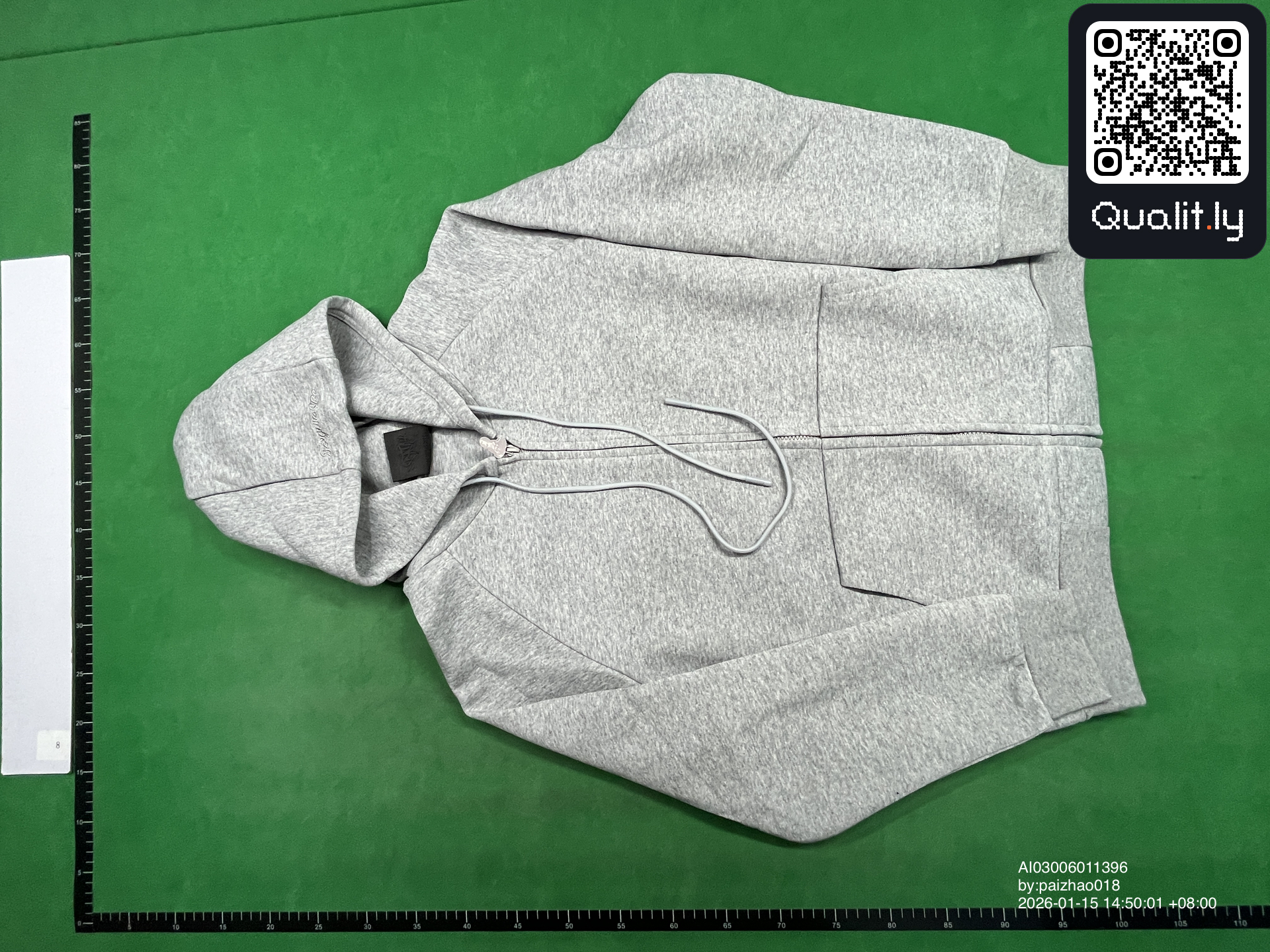 Hoodie — QC-foto 3 av 8
