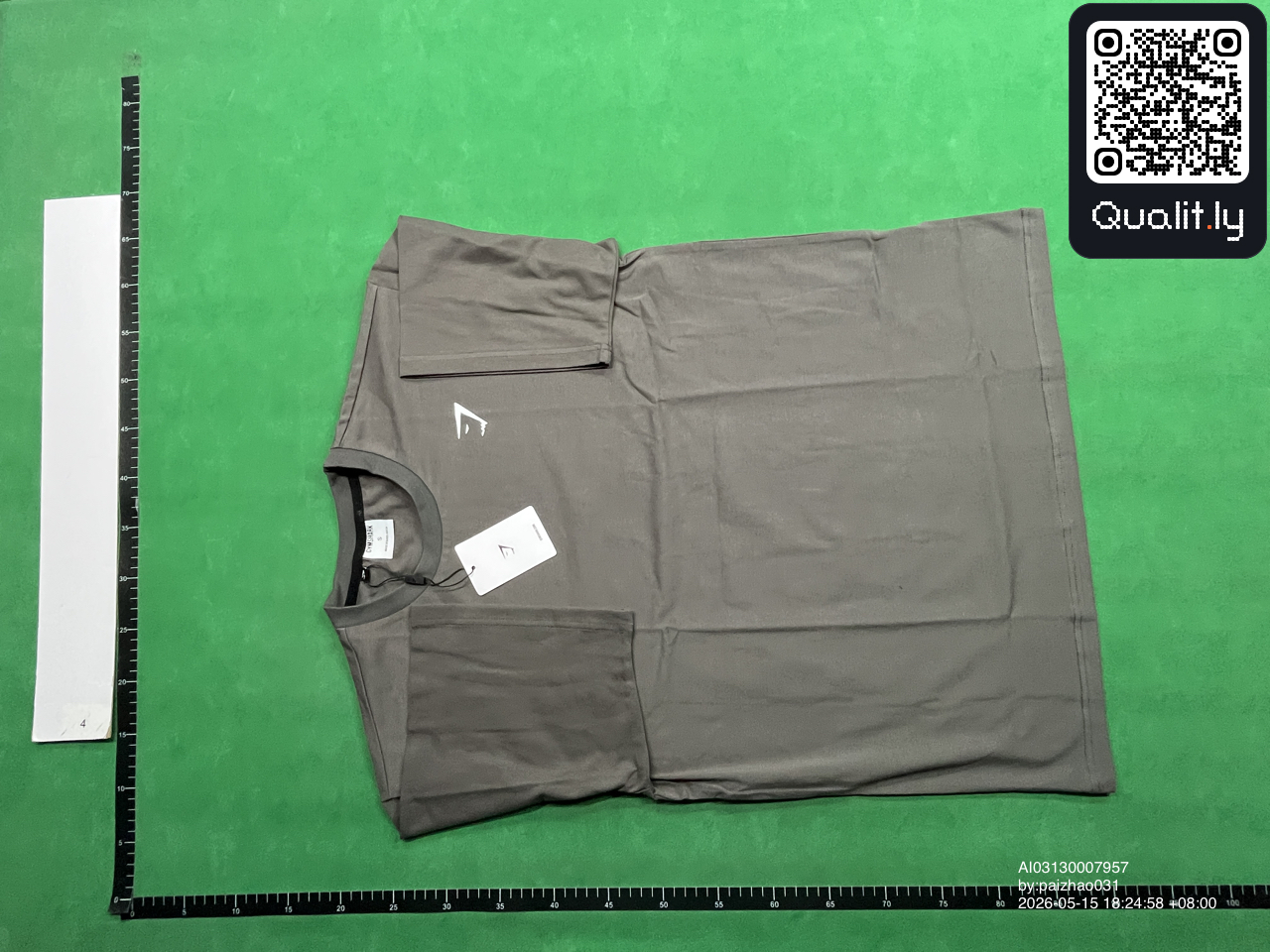 Camiseta — foto QC 3 de 10