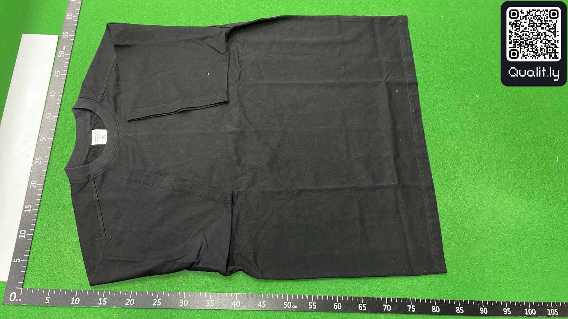 T恤 QC 照片 2 / 8
