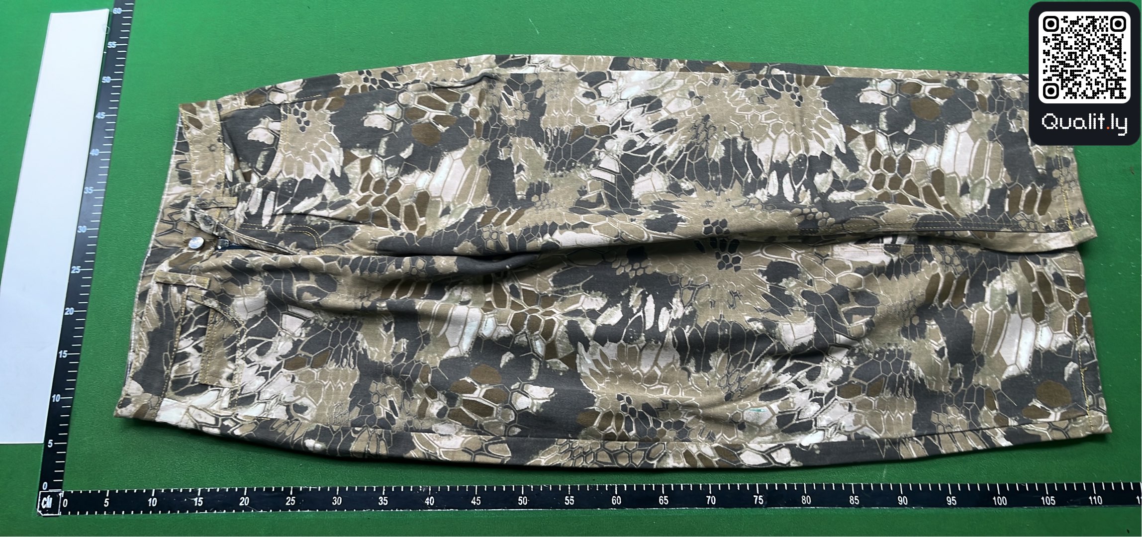牛仔裤 QC 照片 2 / 4