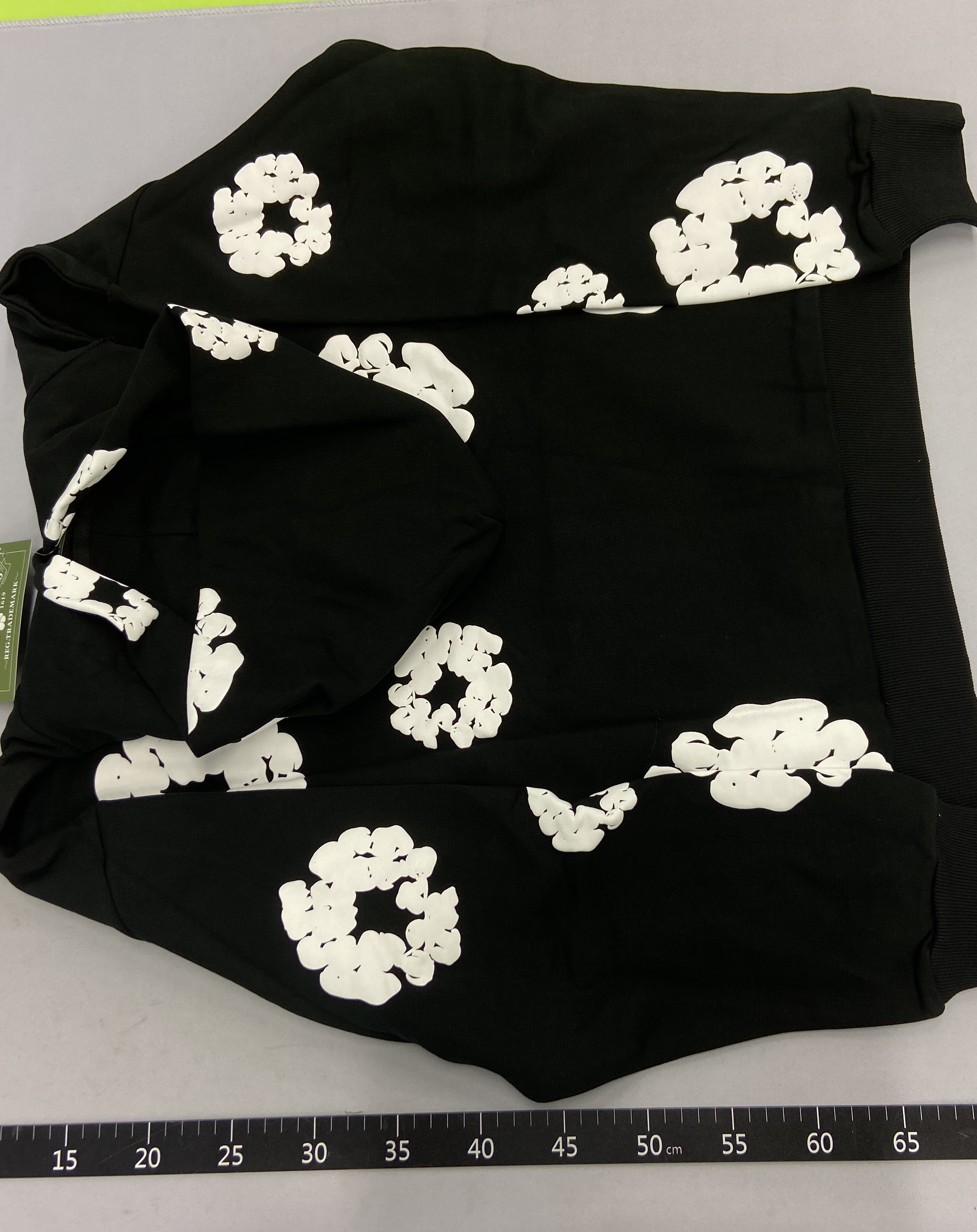 Hoodie — QC-Foto 2 von 50