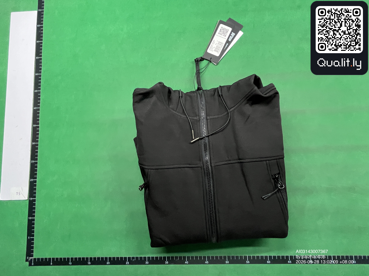 Jacket QC photo 2 of 78