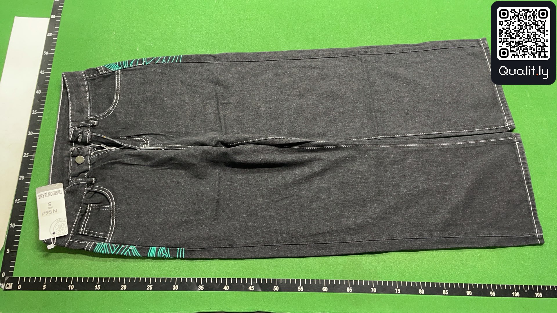 Jeansy — zdjęcie QC 2 z 4