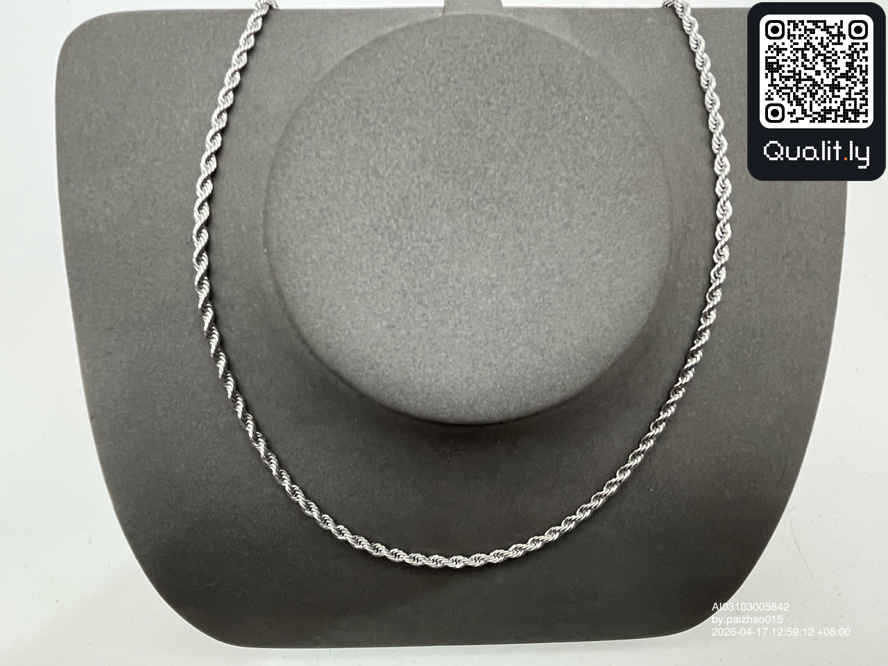 Jewelry QC photo 3 of 9