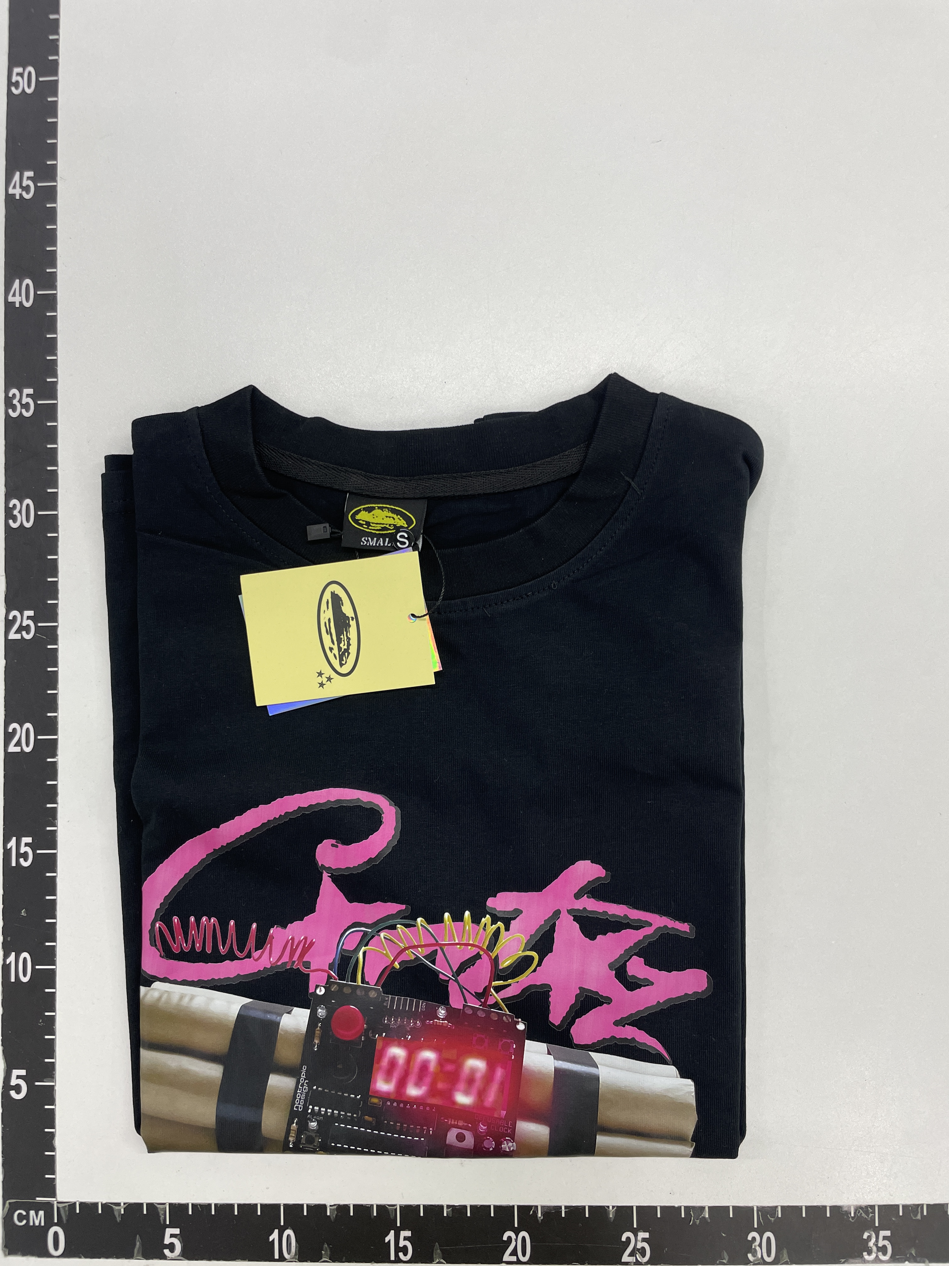 T-shirt QC photo 1 of 103