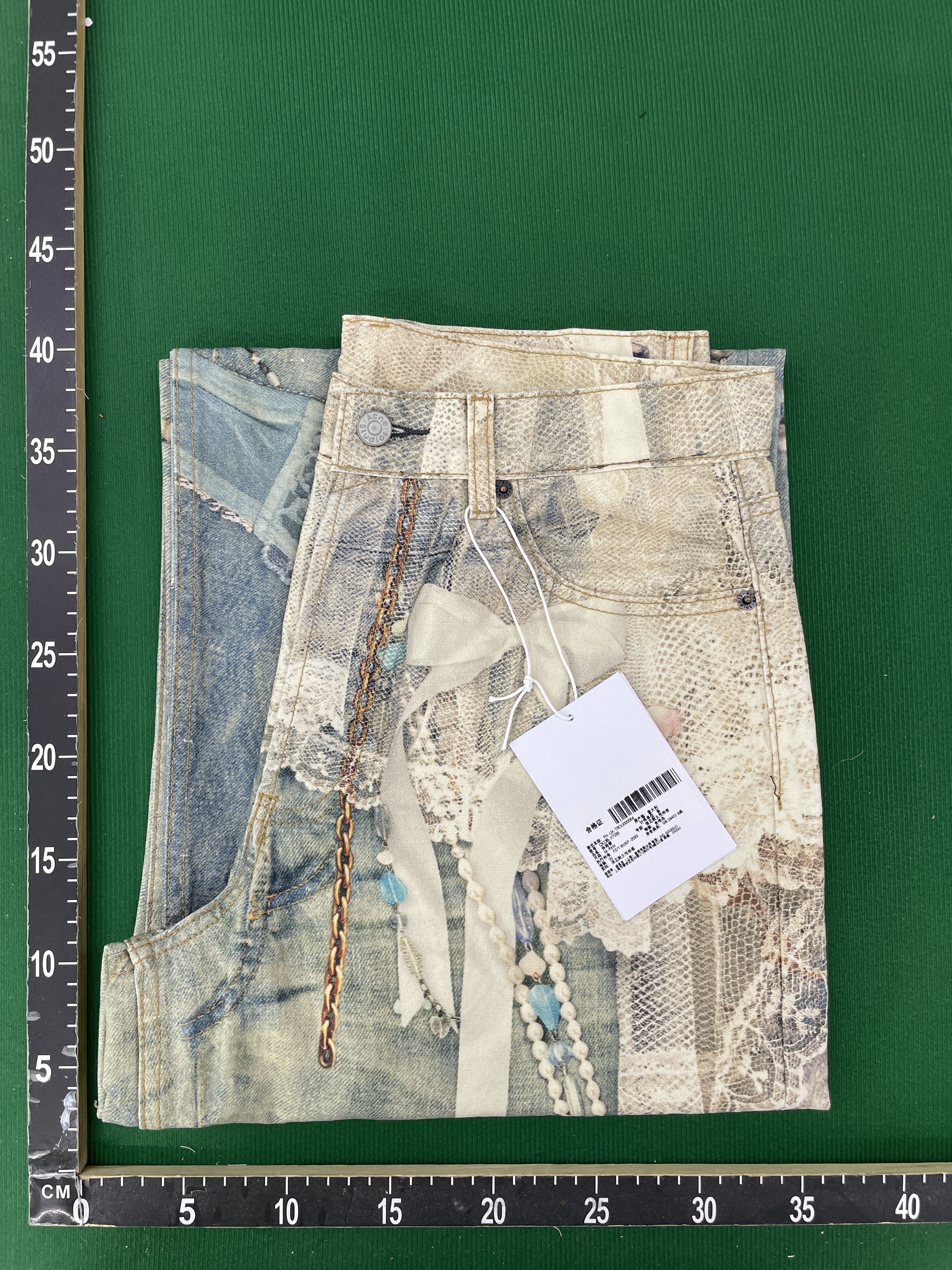 牛仔裤 QC 照片 1 / 27