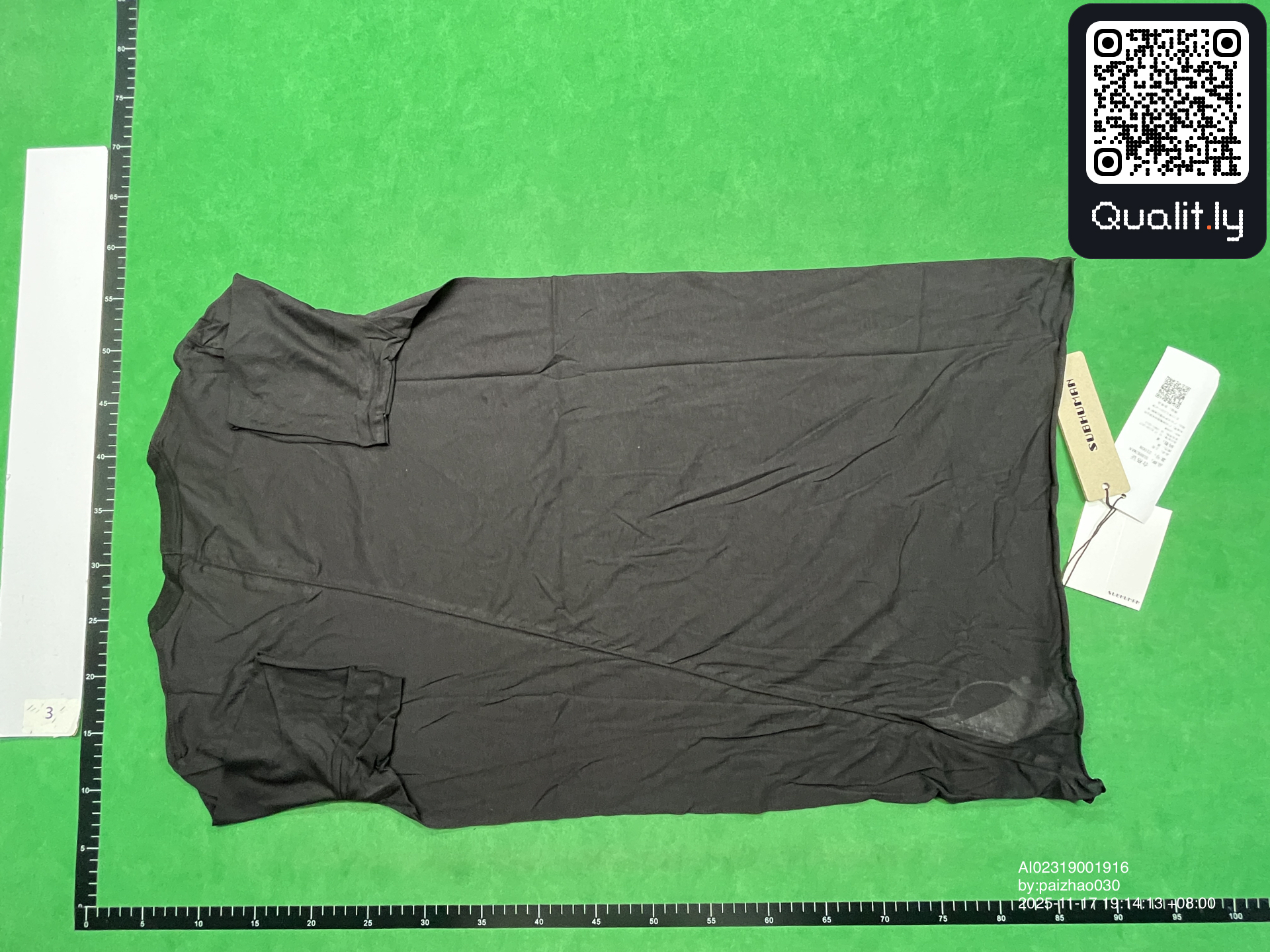 T-shirt — photo QC 2 sur 4