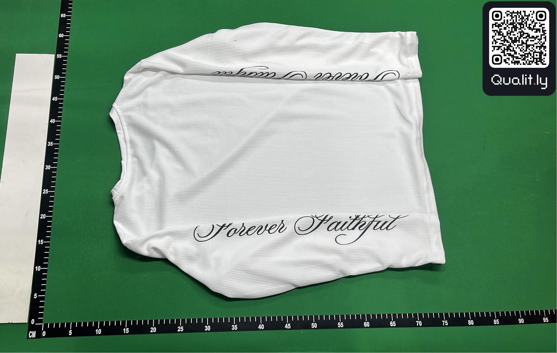 T-shirt — photo QC 3 sur 8