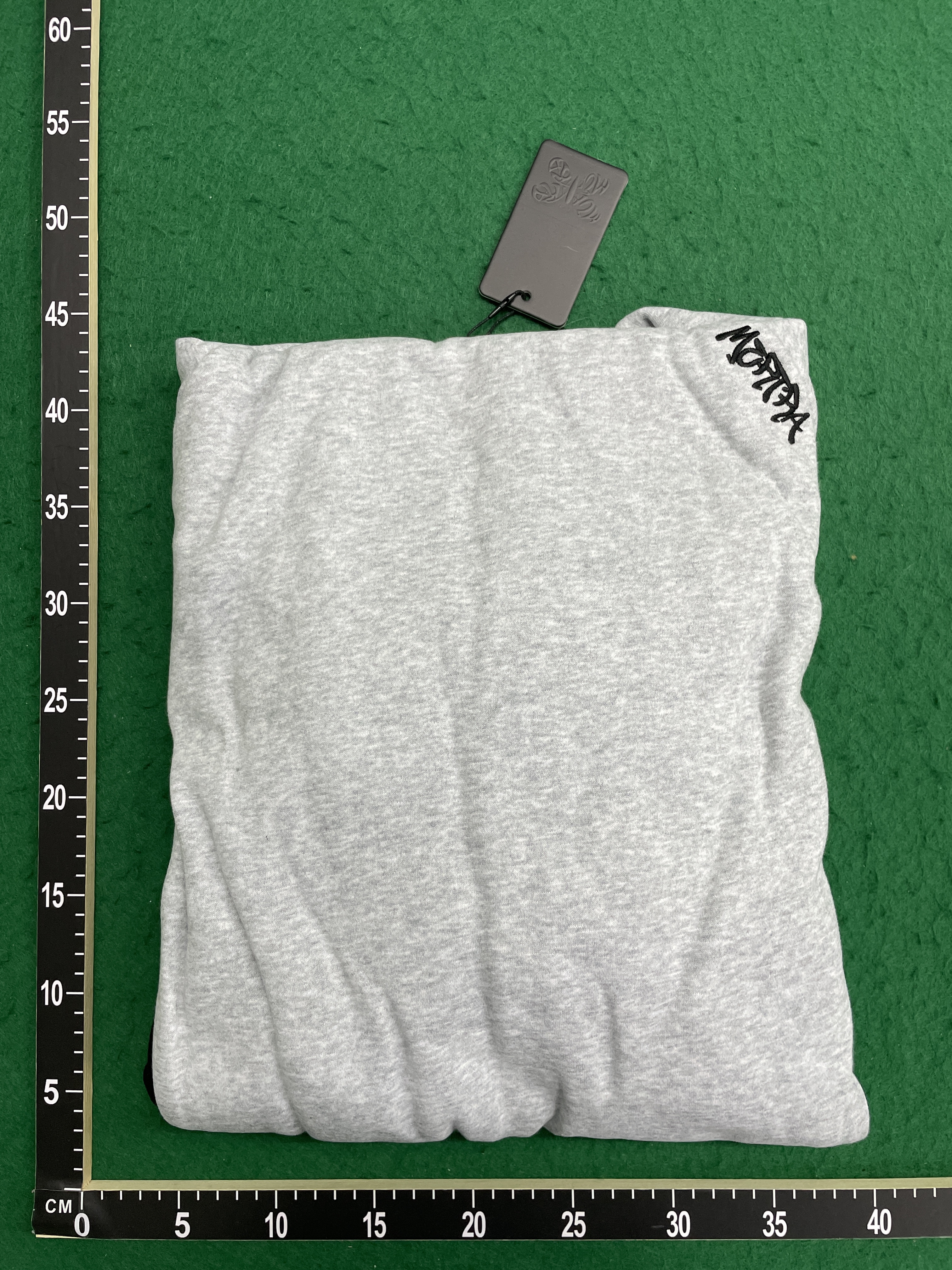 Hoodie QC photo 1 of 52