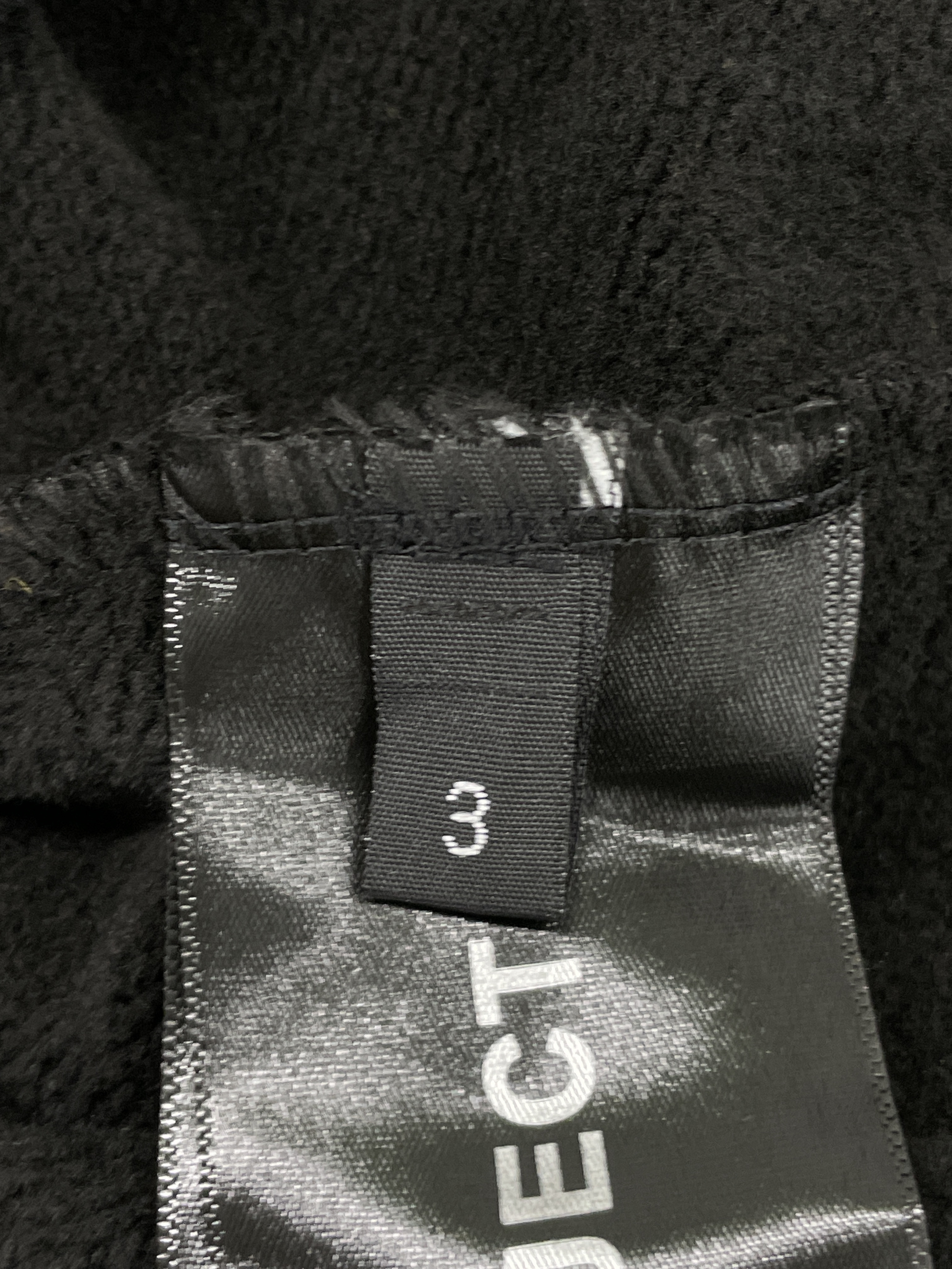Hoodie — QC-Foto 3 von 24