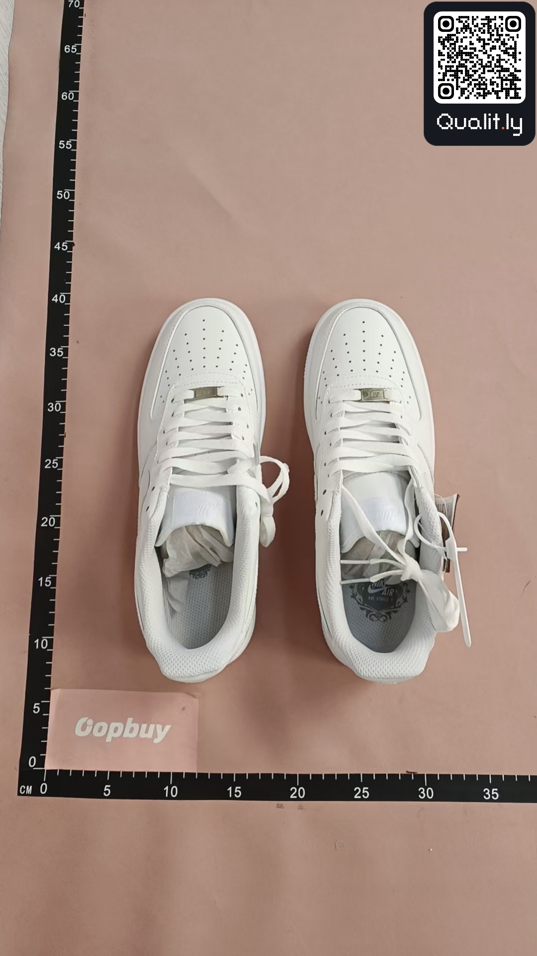 Sneakers QC photo 3 of 31