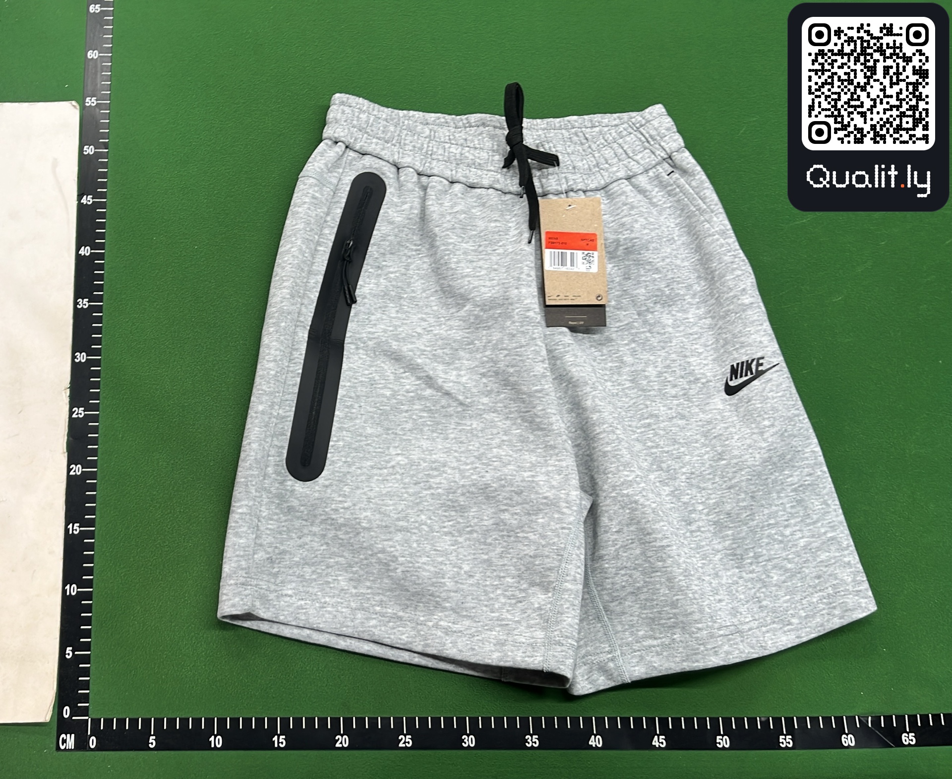 Short — photo QC 2 sur 8