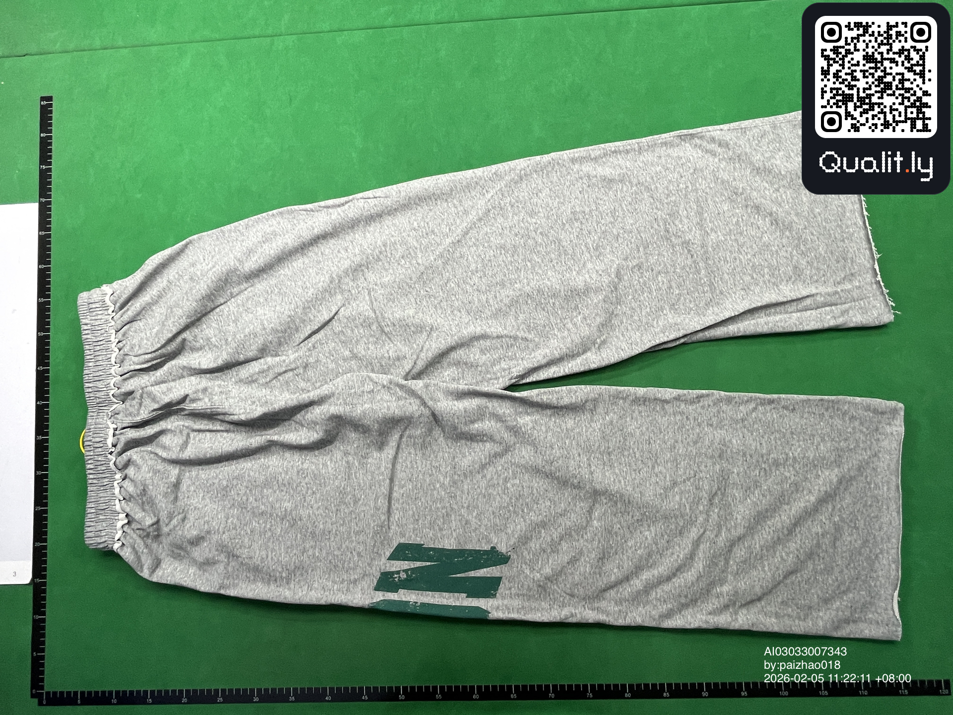 Pants QC photo 3 of 10