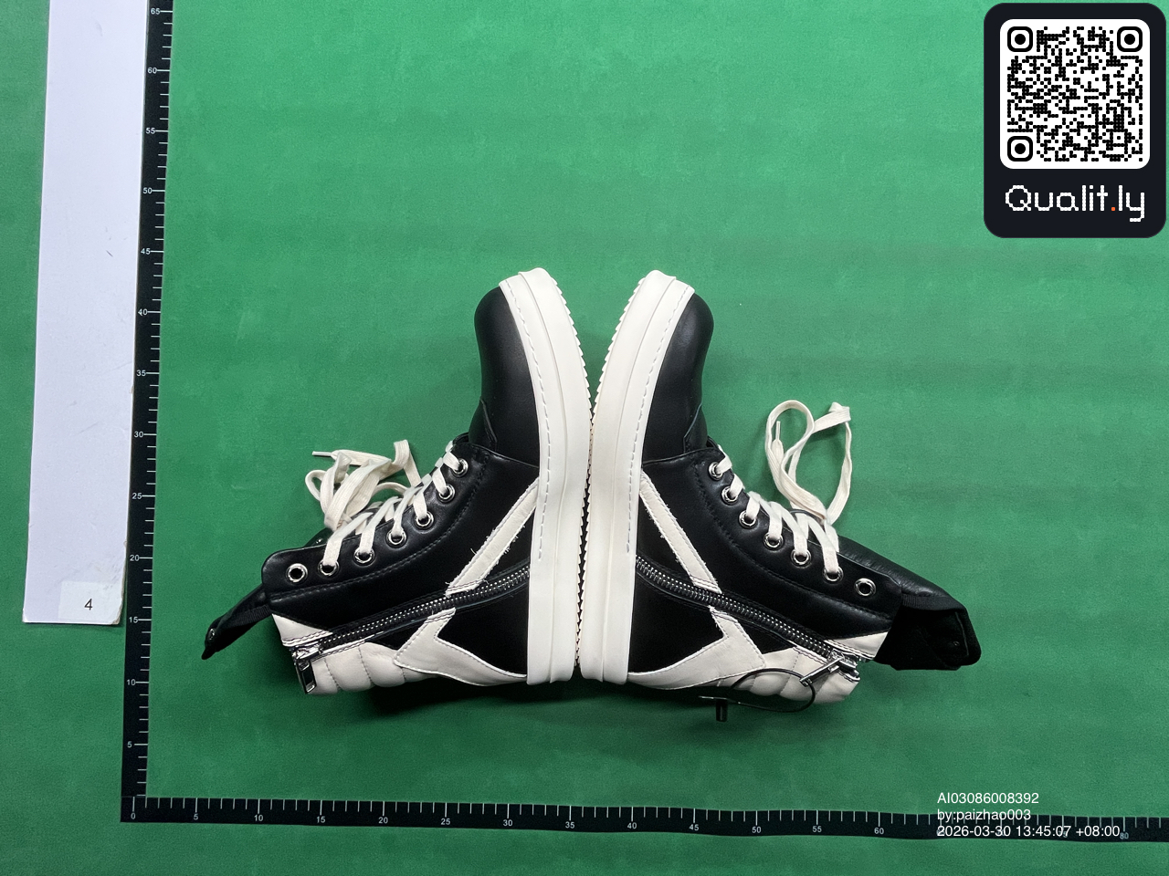 Sneakers QC photo 3 of 22