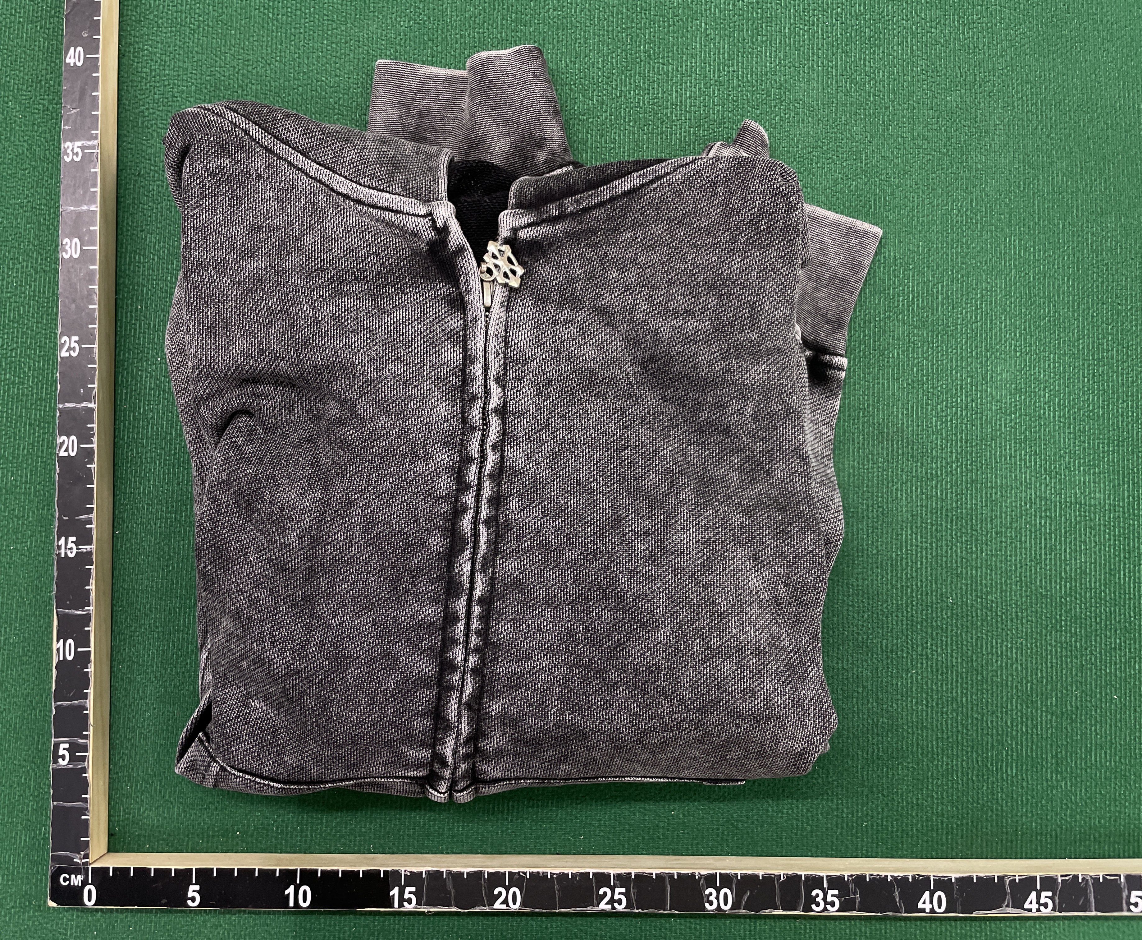 Sweat — photo QC 1 sur 72