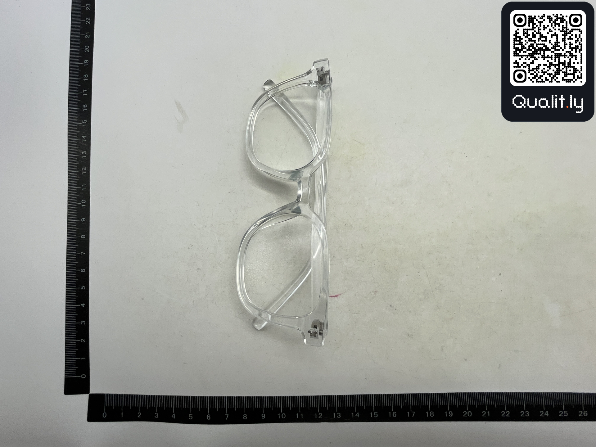 Lunettes de soleil — photo QC 3 sur 10