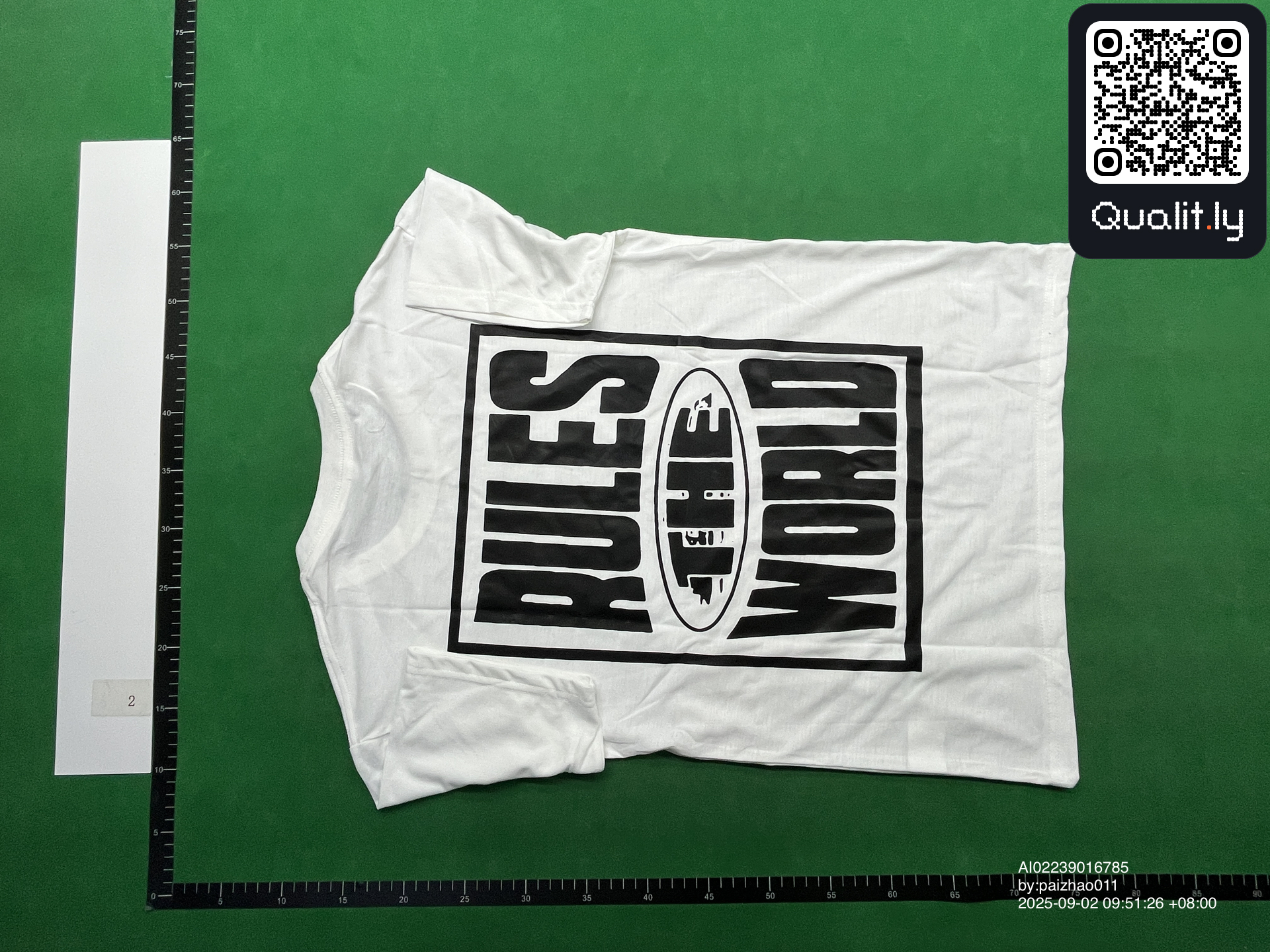 T-shirt — foto QC 2 de 90