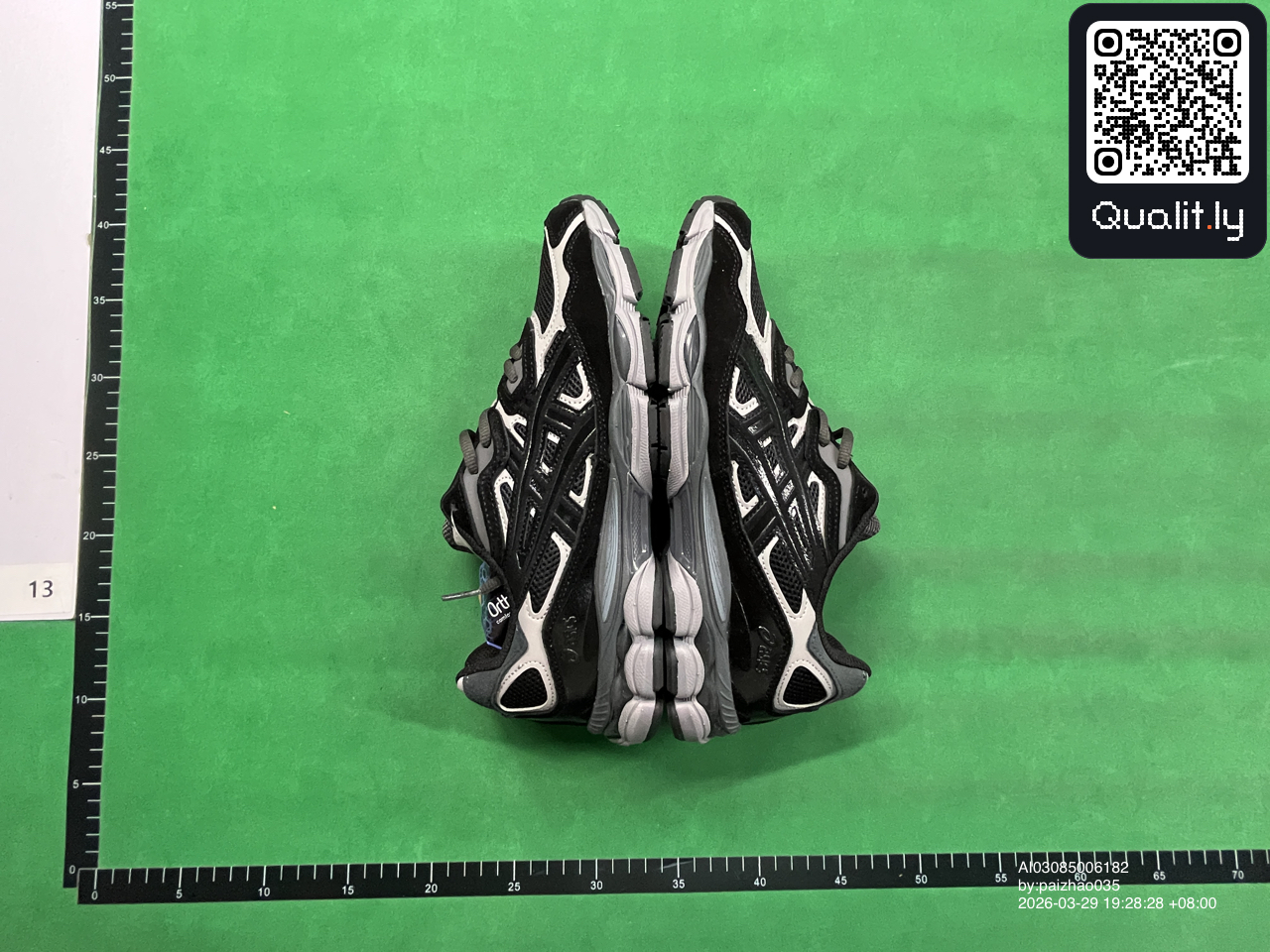 Sneaker — QC-Foto 2 von 150