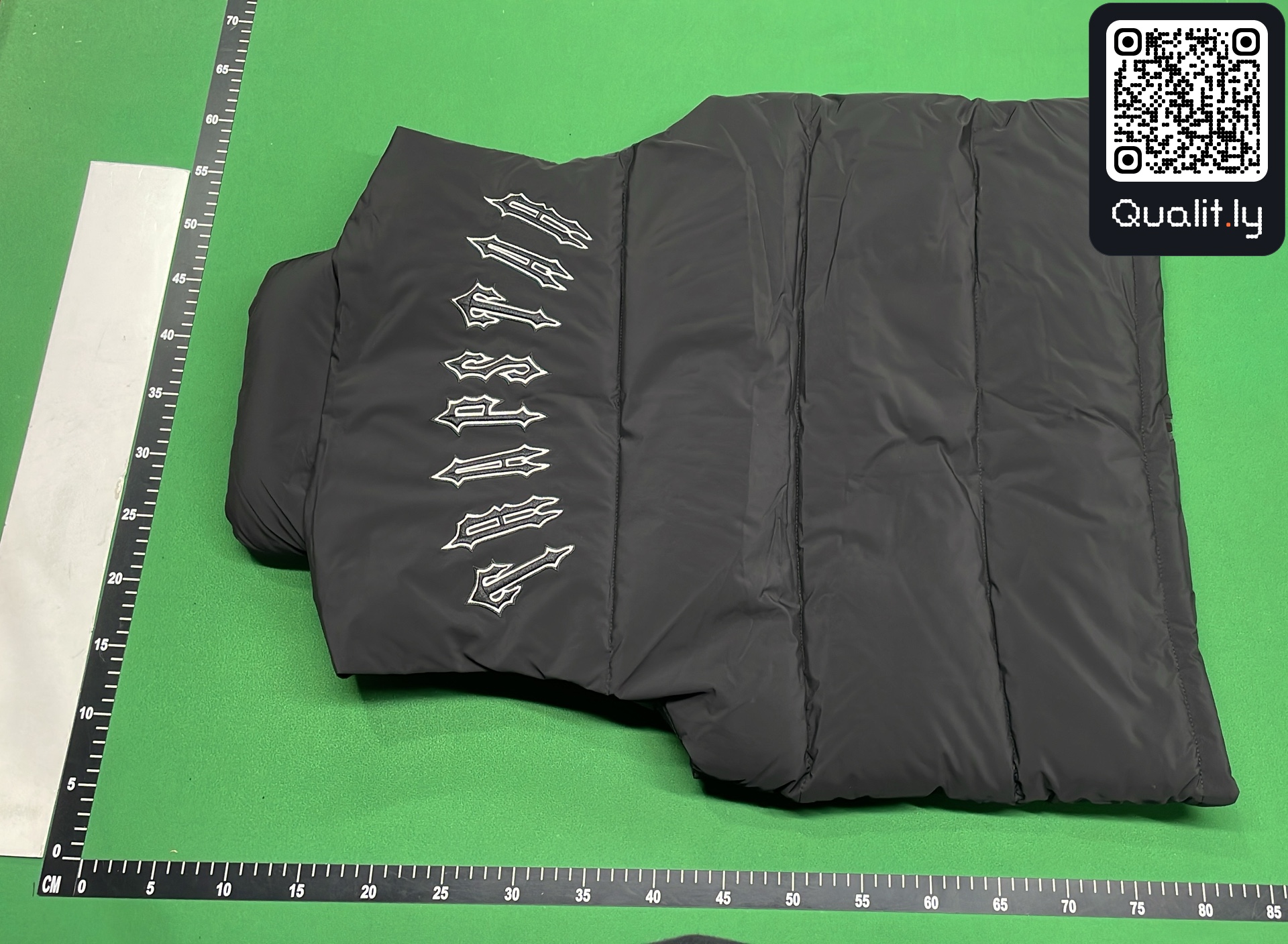 Jacket QC photo 3 of 8