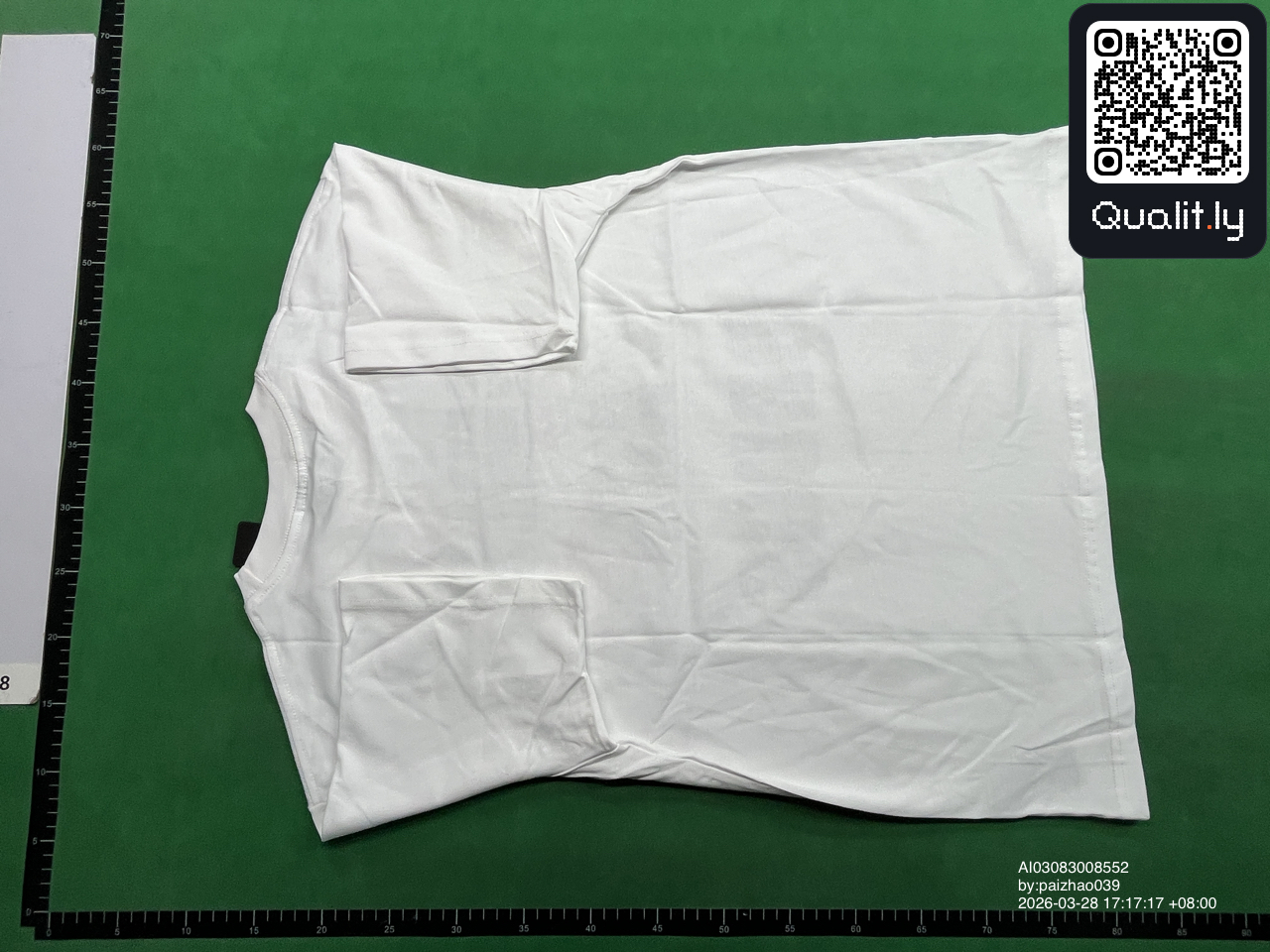 T-shirt — photo QC 2 sur 4