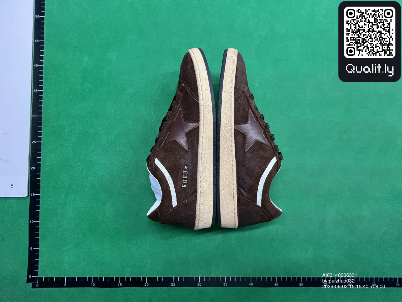 Sneaker — QC-Foto 2 von 6