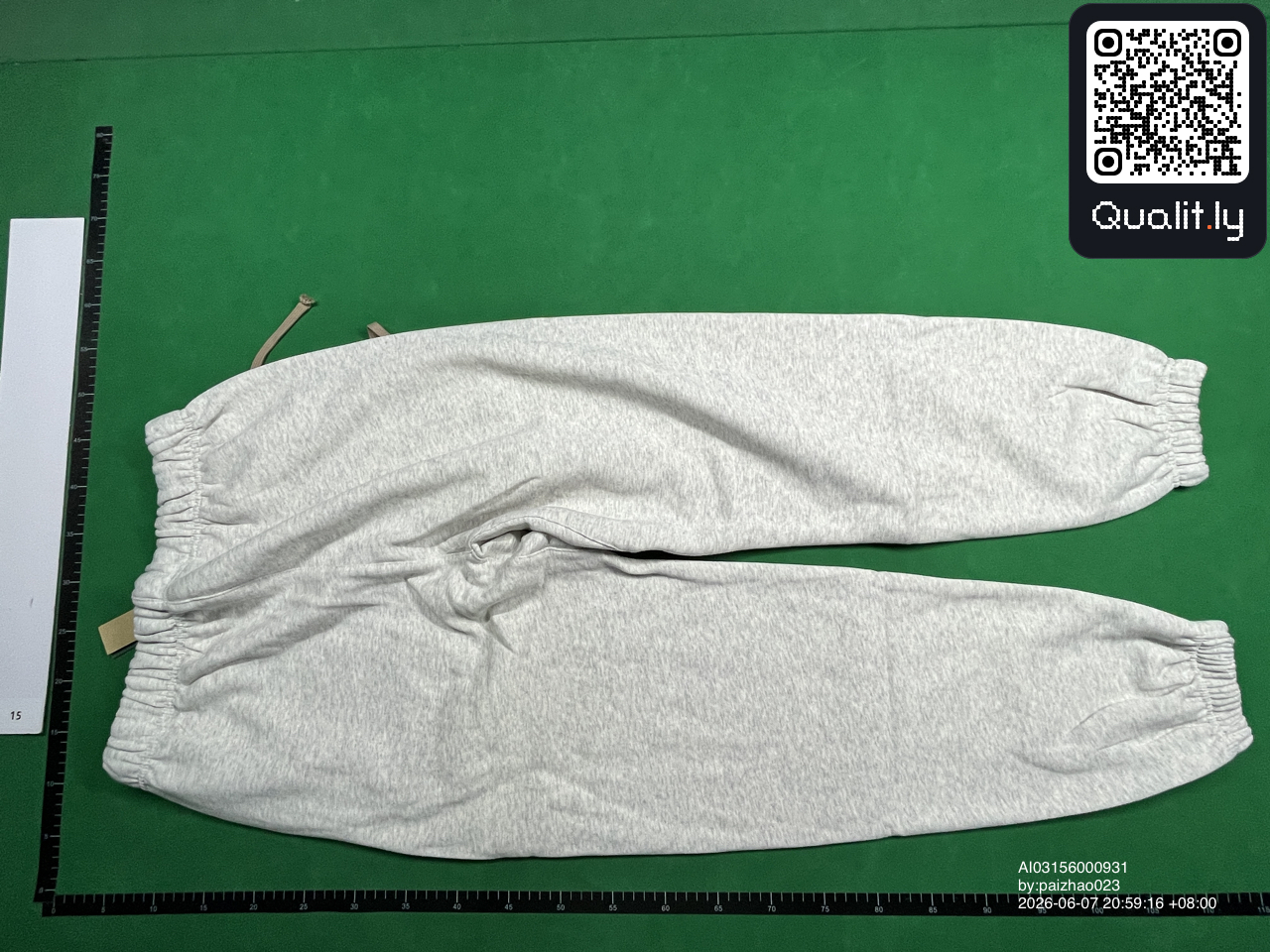 Sweatshirt — foto QC 3 de 98