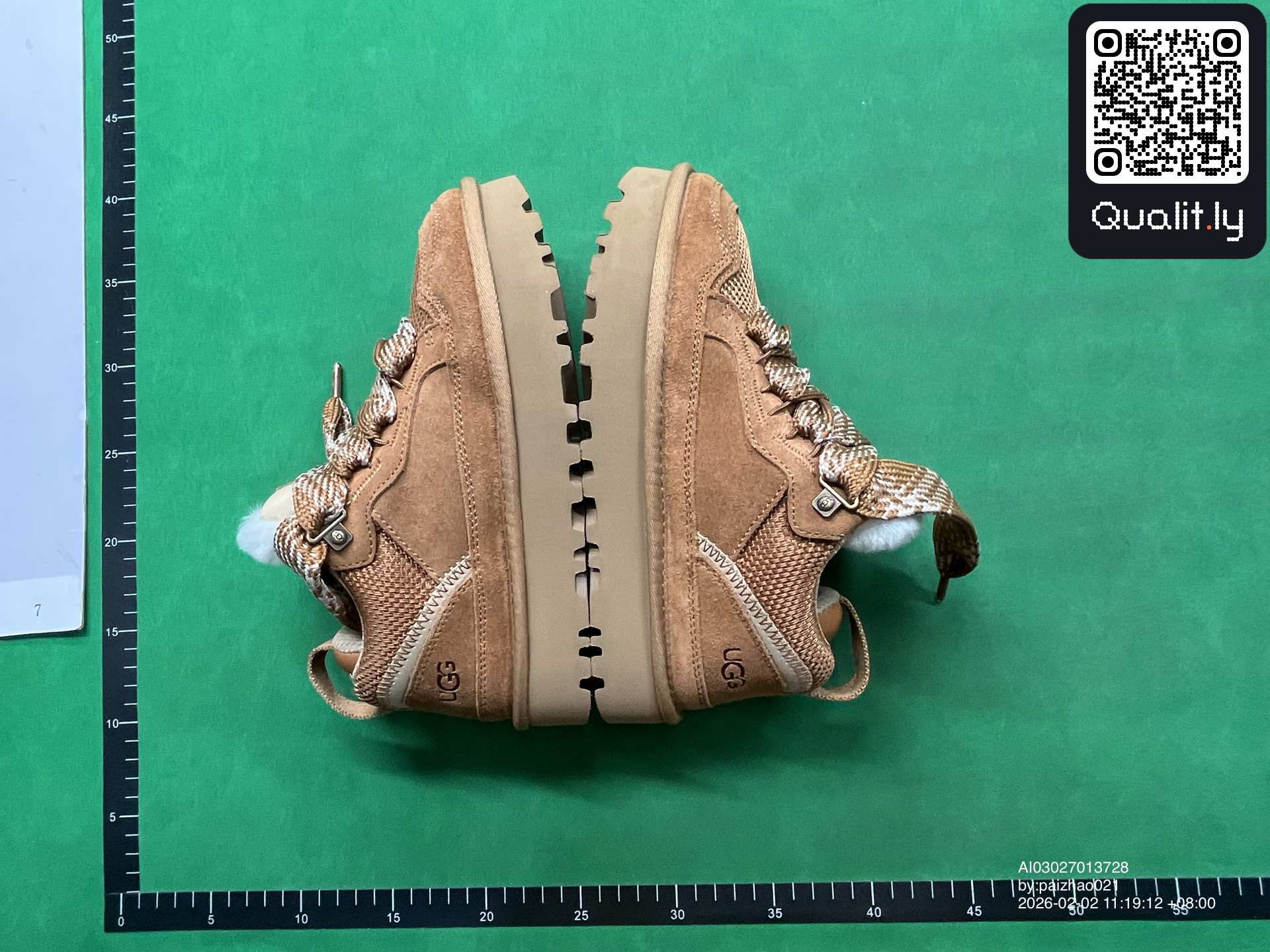 Sneakers QC photo 1 of 42