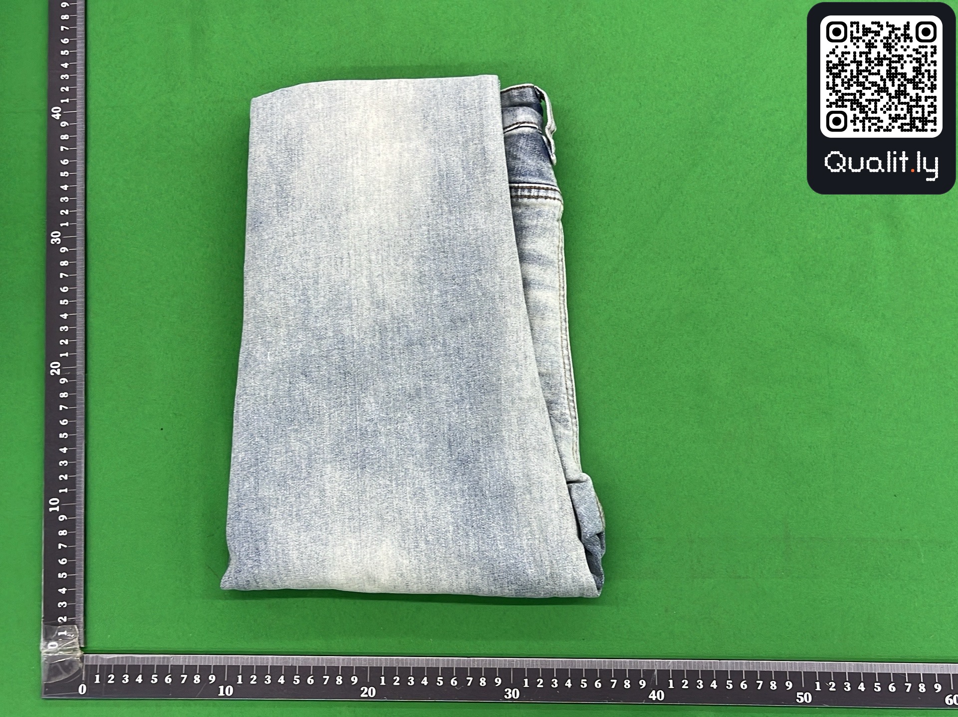 Jeans QC photo 1 of 4