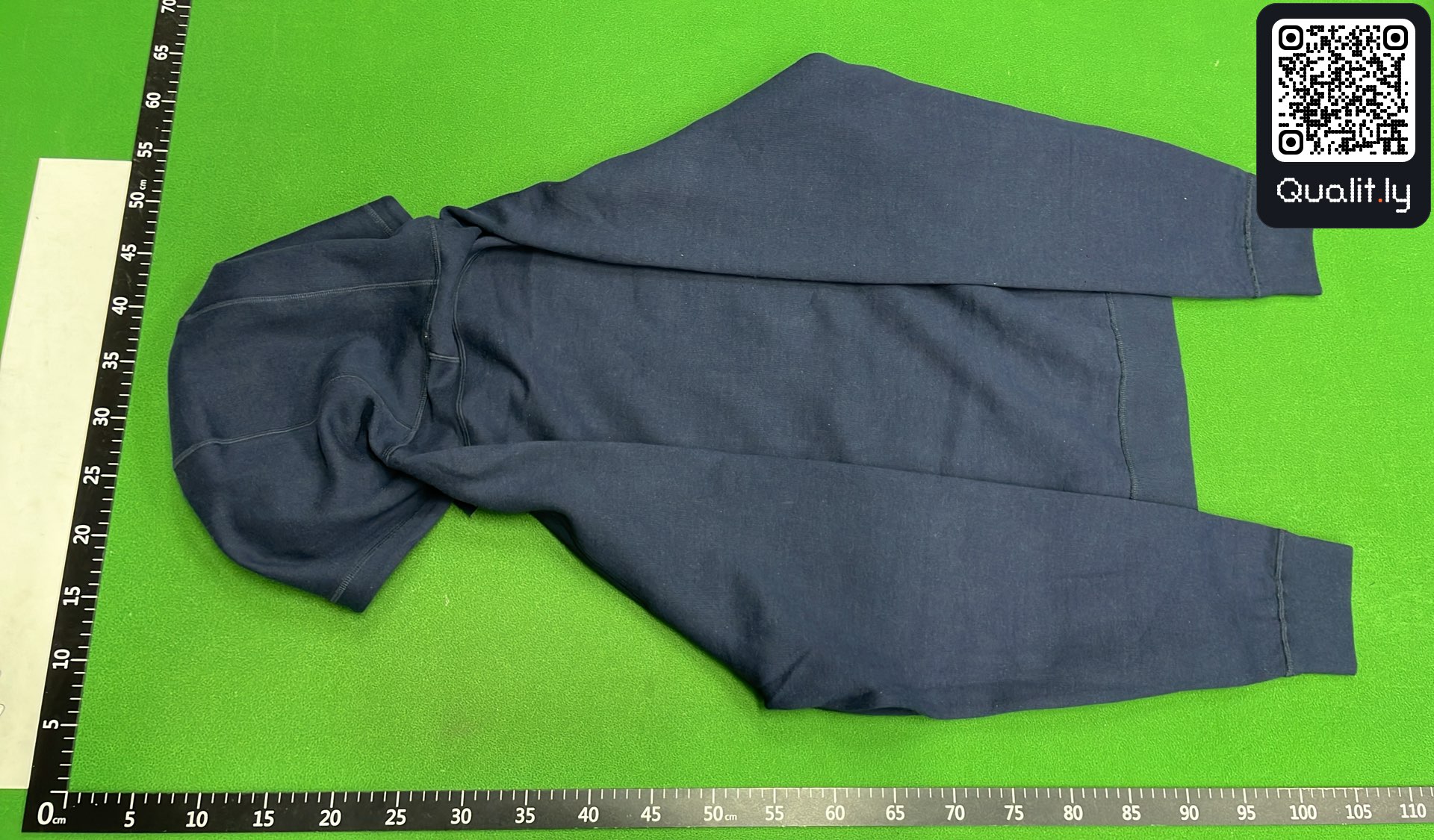 Hoodie QC photo 3 of 48